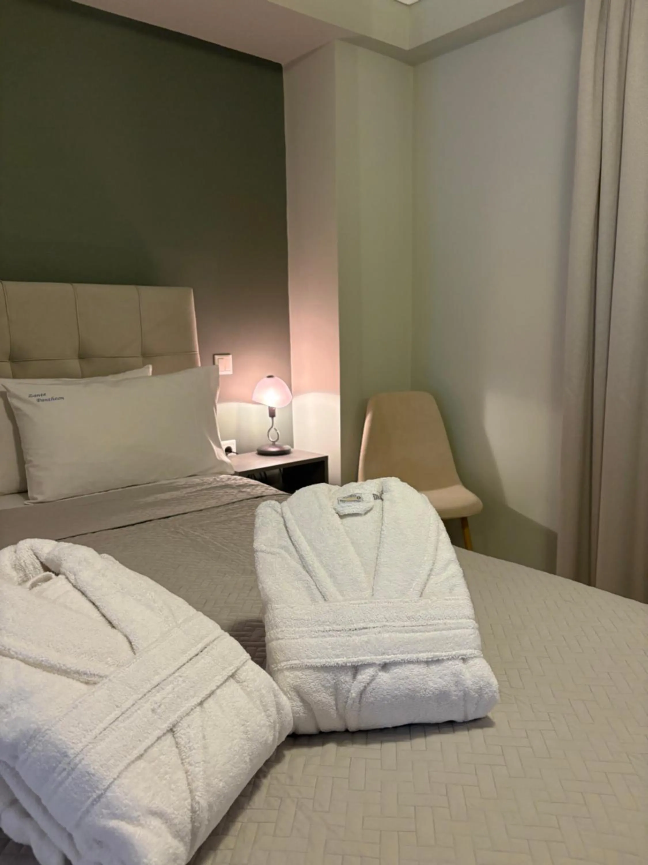 Bed in Zante Pantheon Hotel