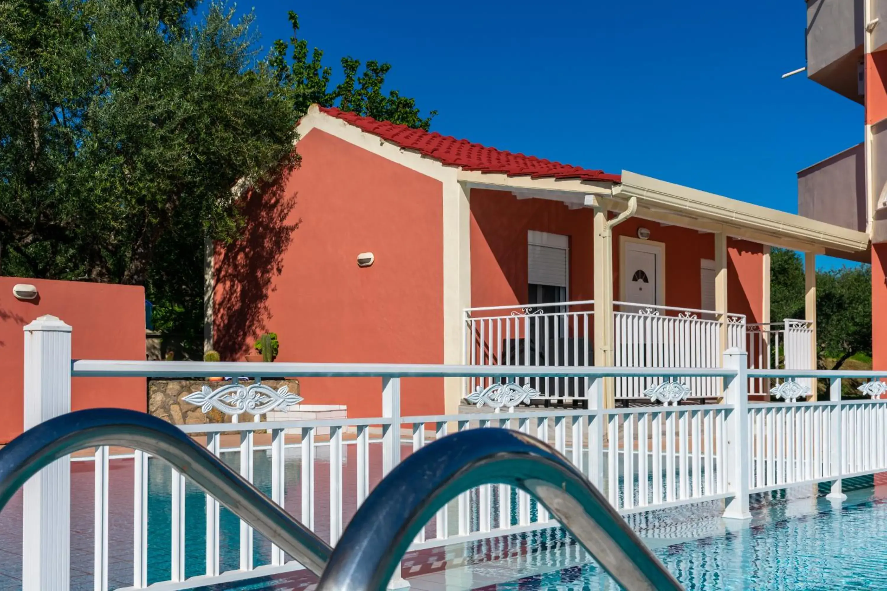 Deluxe Suite with Spa Bath in Zante Pantheon Hotel Deluxe Suite with Spa Bath in Zante Pantheon Hotel