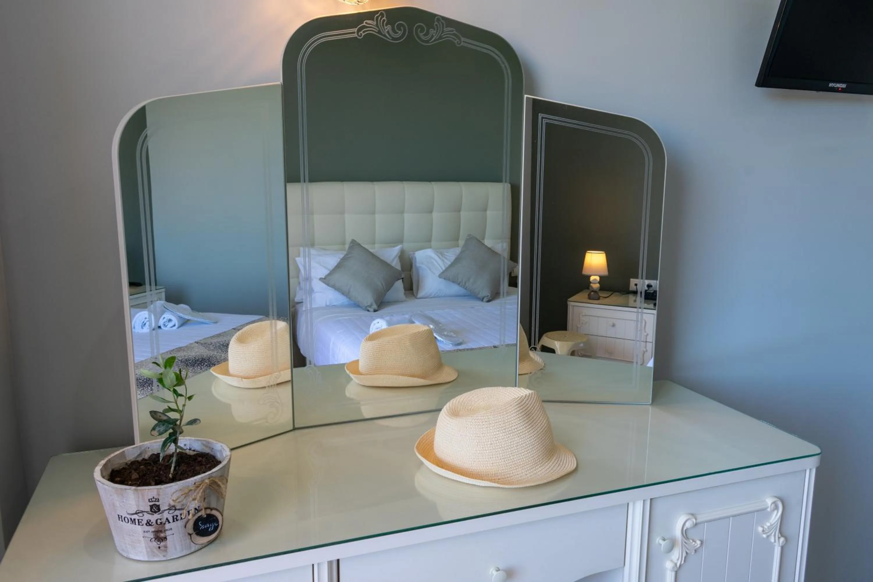 Bed in Zante Pantheon Hotel