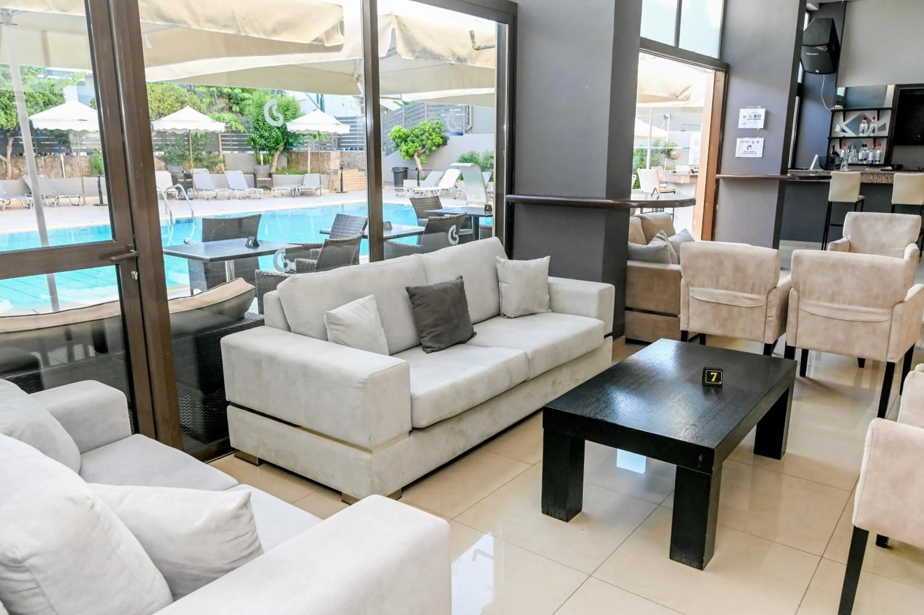 Saint Constantine Hotel