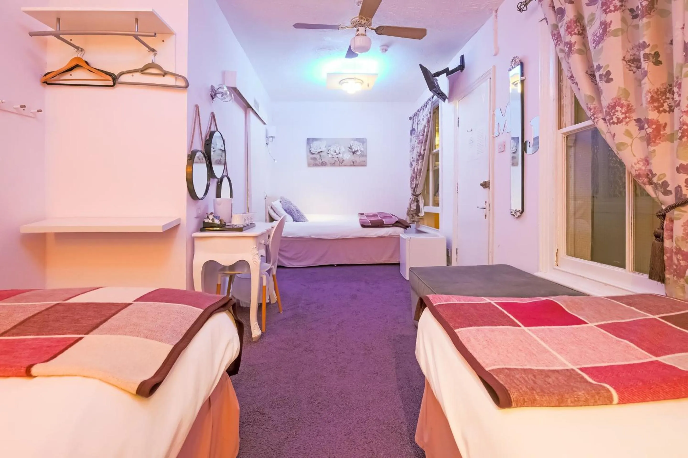 Bedroom, Bed in Hotel Mj Kingsway, Cleethorpes Seafront