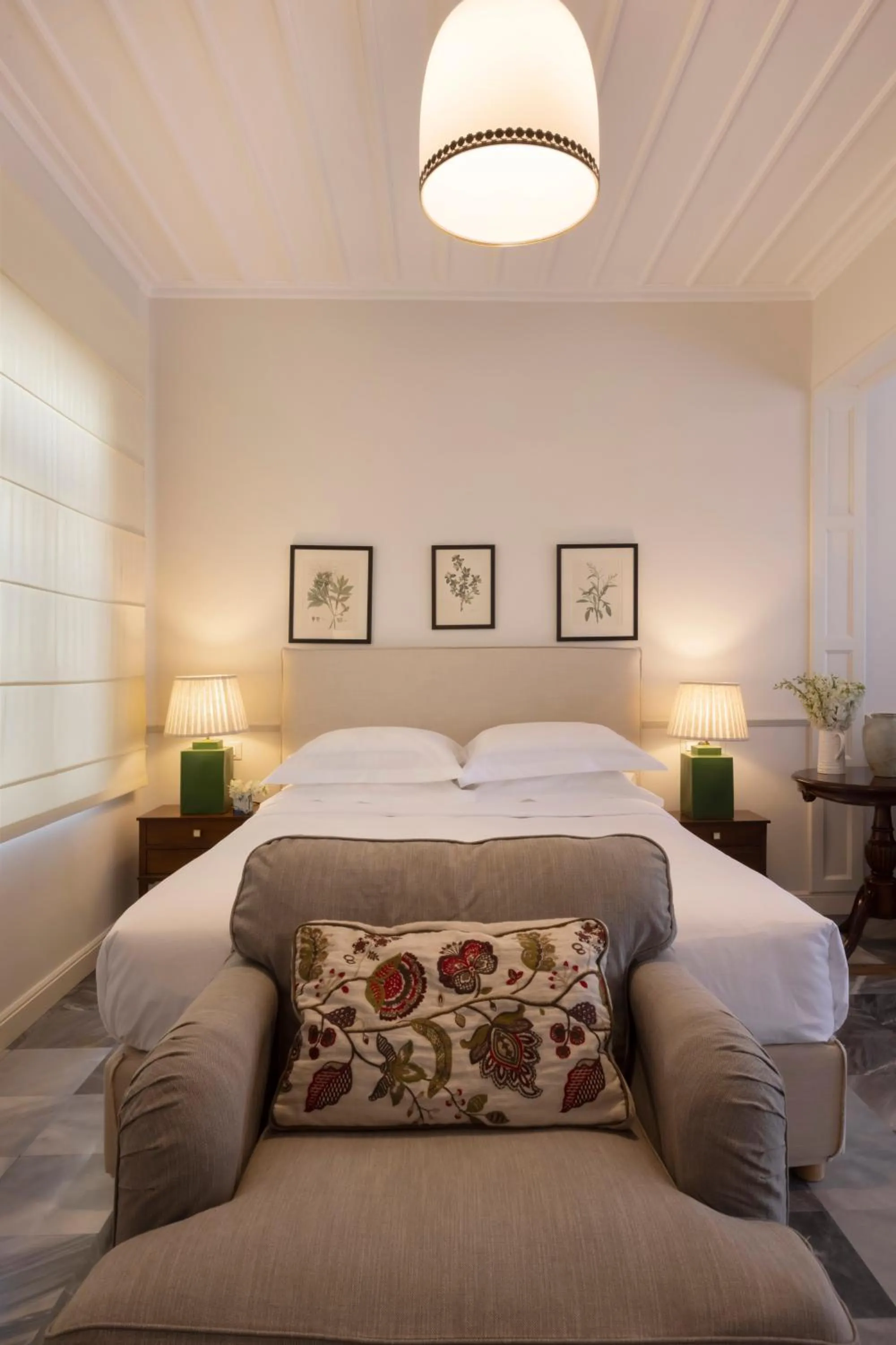 Photo of the whole room, Bed in Dorion Hotel