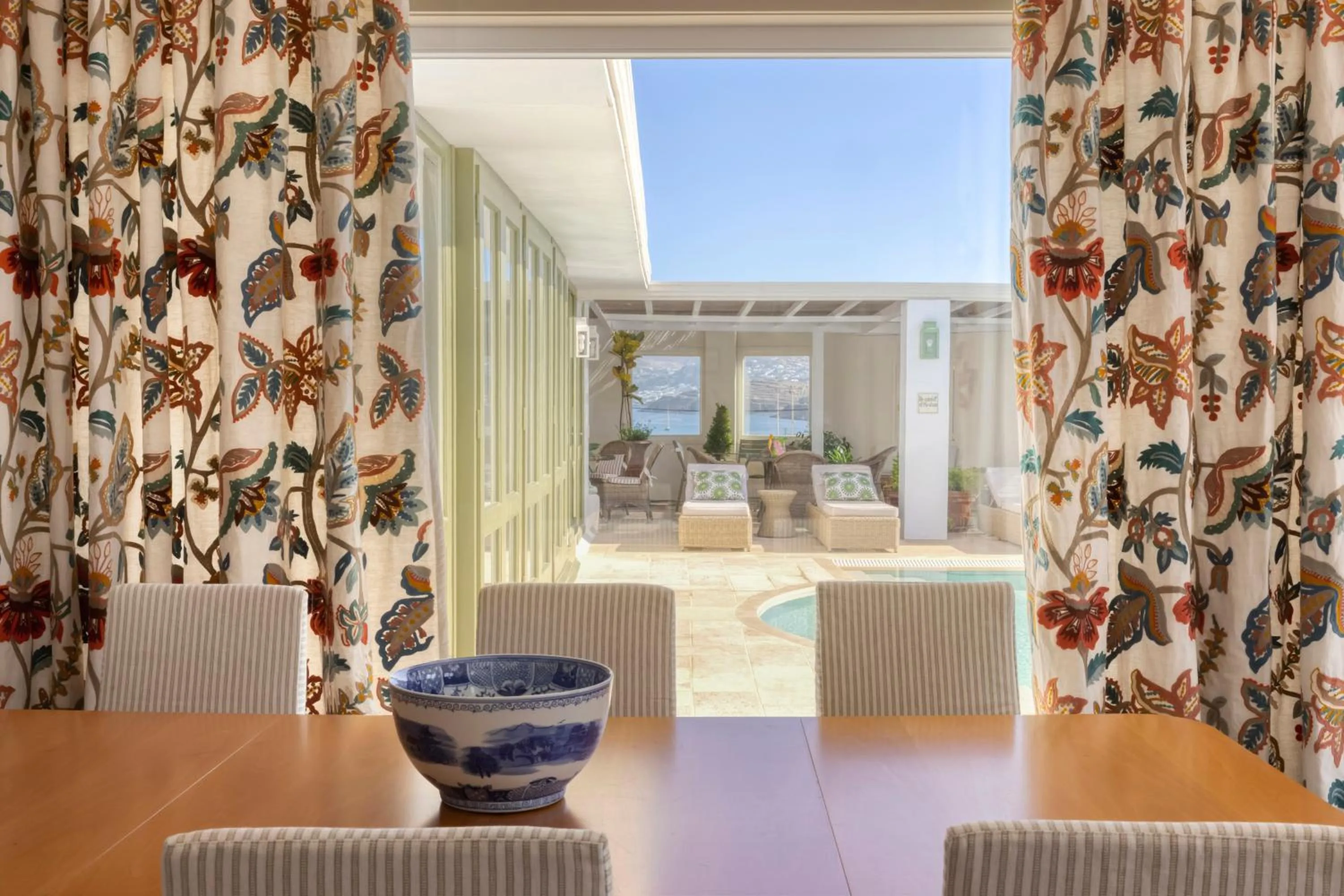 Living room in Dorion Hotel