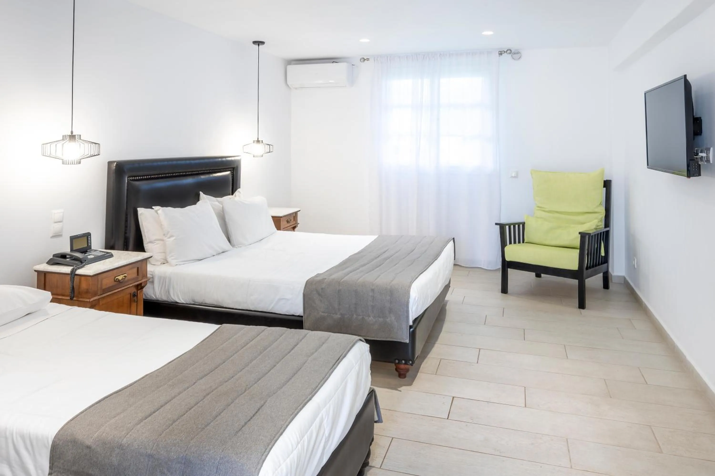 Bedroom, Bed in Smy Mediterranean White Santorini