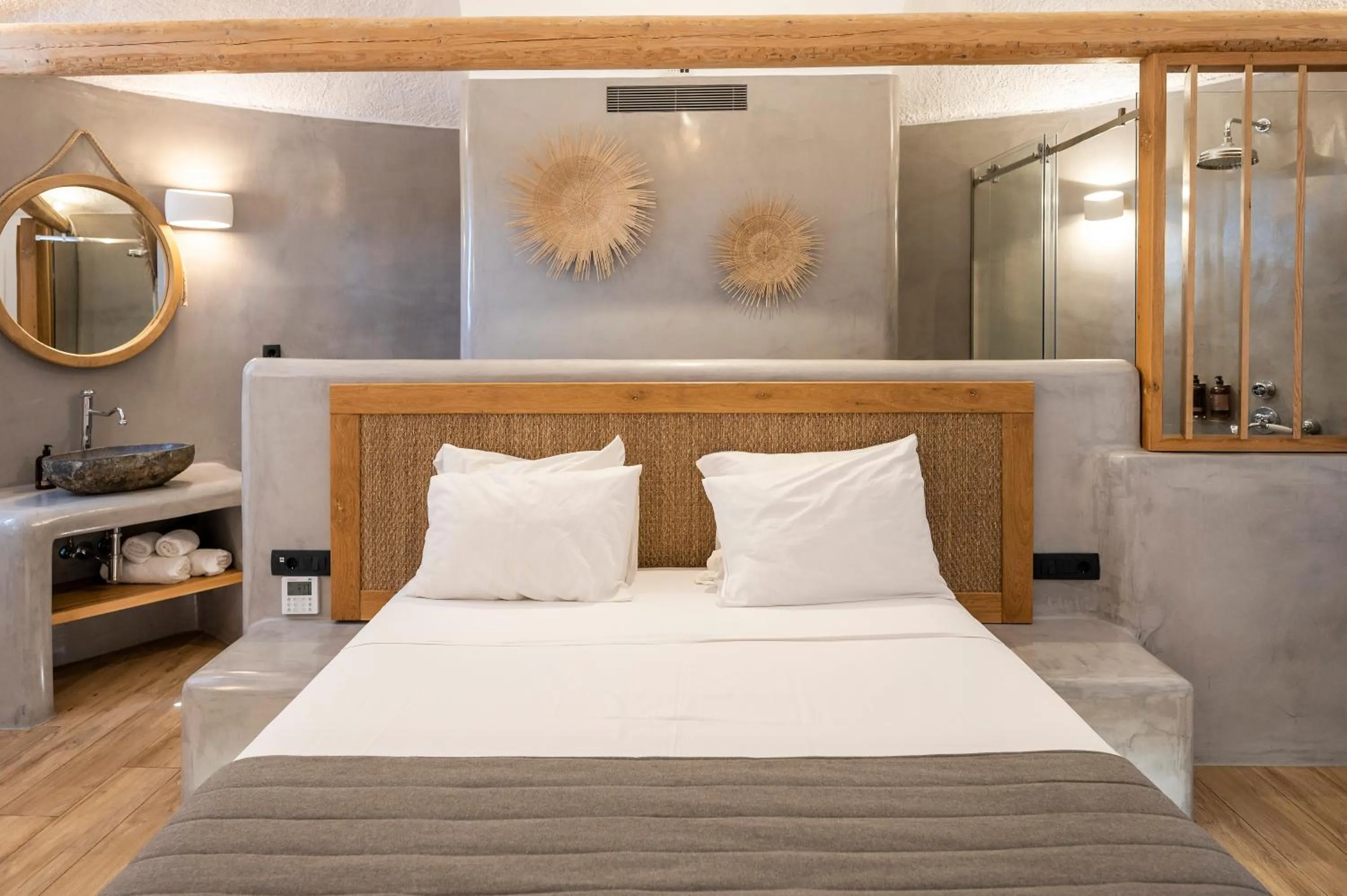 Bedroom, Bed in Smy Mediterranean White Santorini