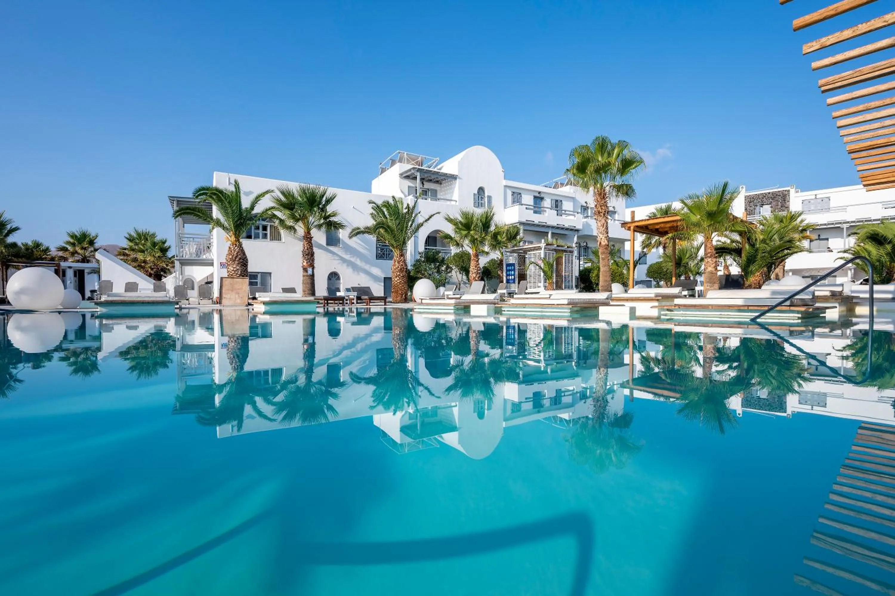 Swimming pool in Smy Mediterranean White Santorini