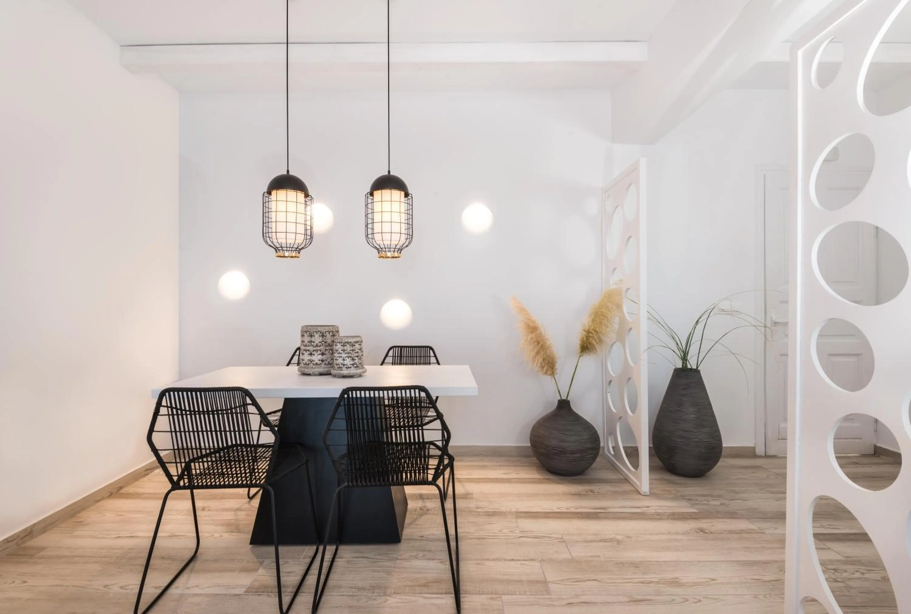 Dining area in Smy Mediterranean White Santorini