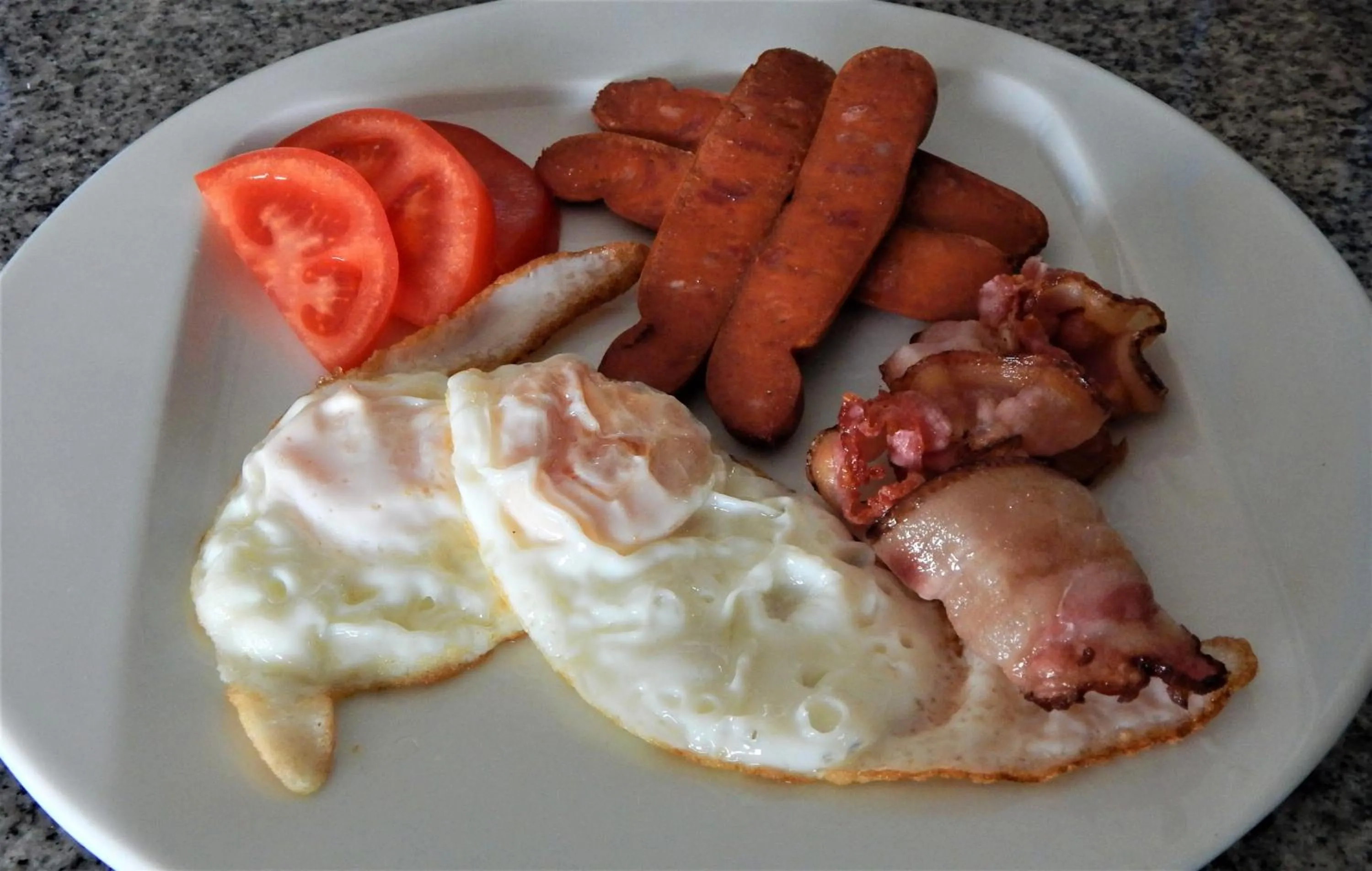 English/Irish breakfast in Atlas City Center Hotel