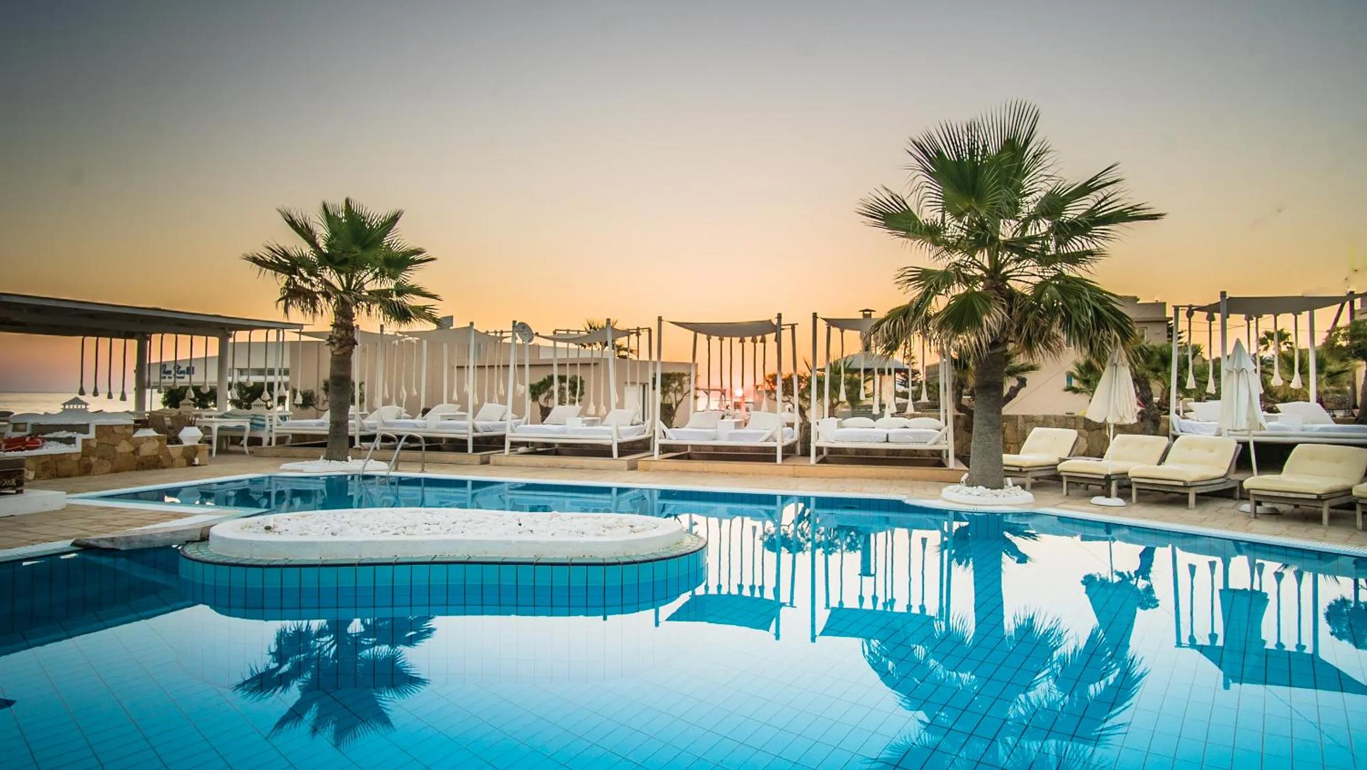 Parthenis Beach, Suites by the Sea