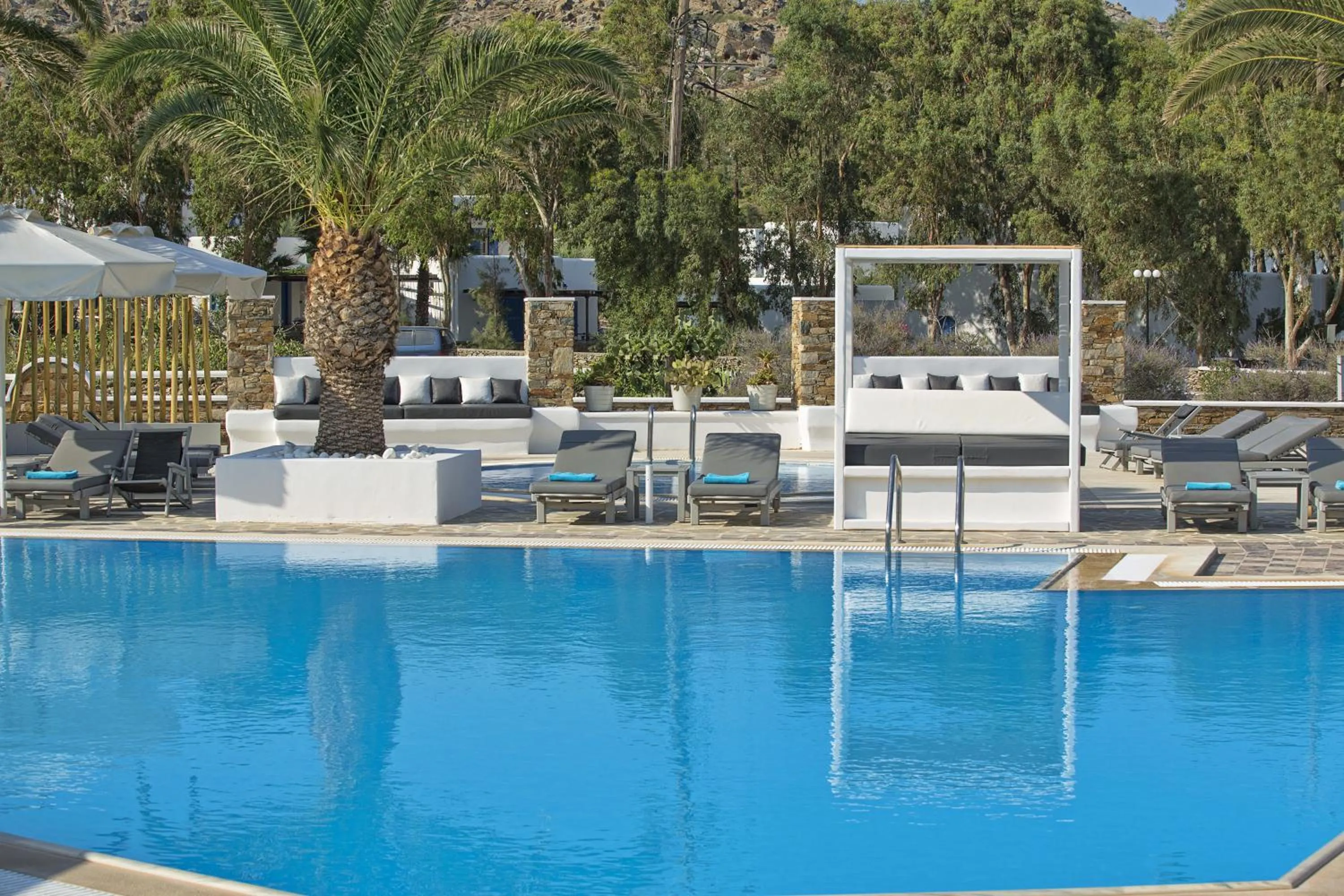 Day in Dionysos Seaside Resort Ios