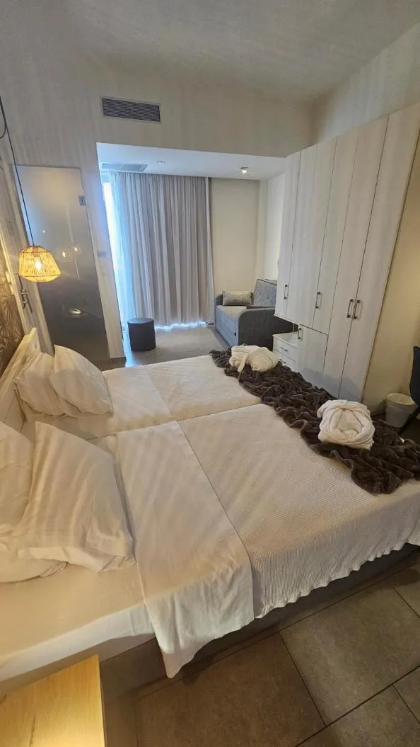 Atlantis Boutique City Hotel