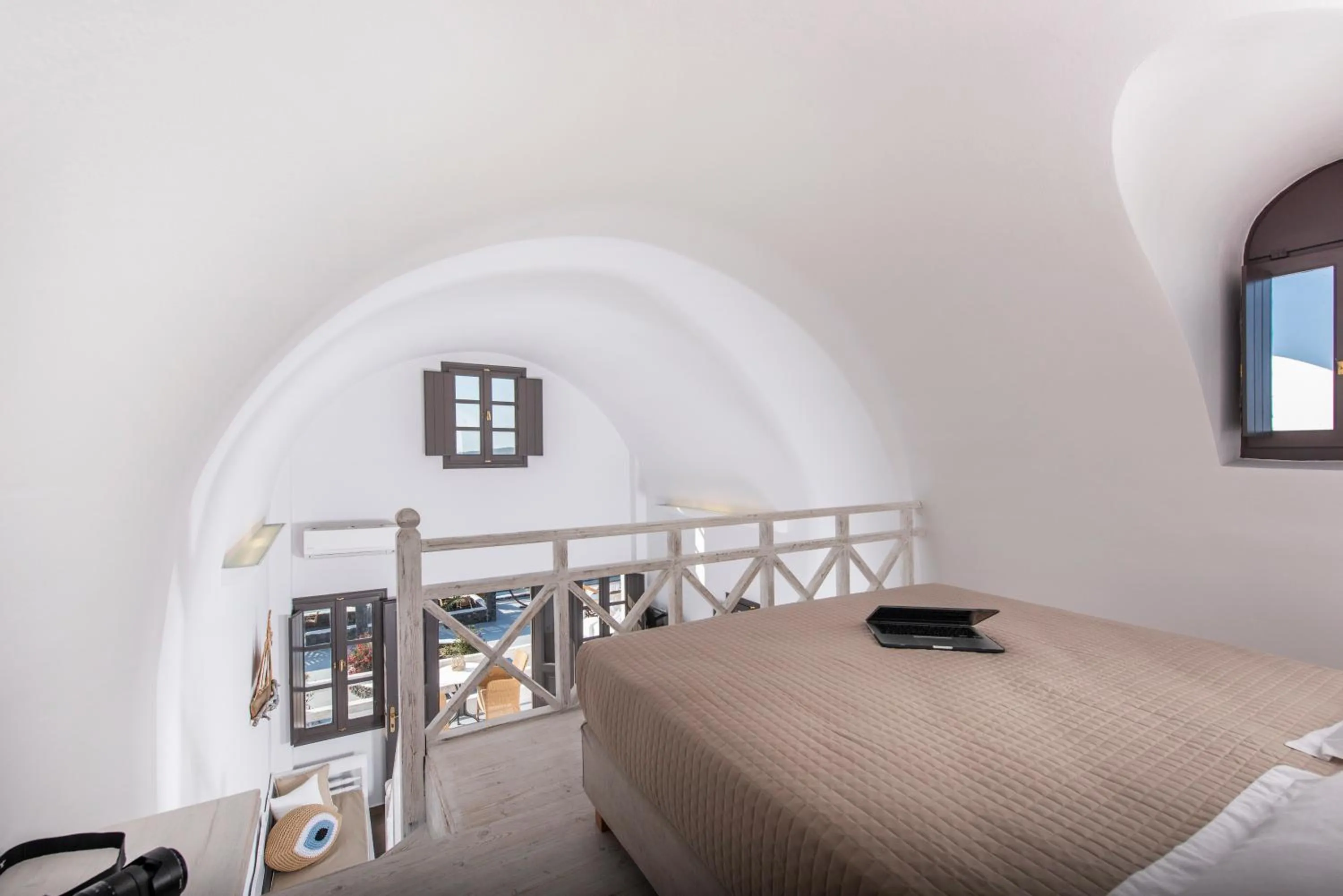 Time of day, Bed in Caldera's Memories