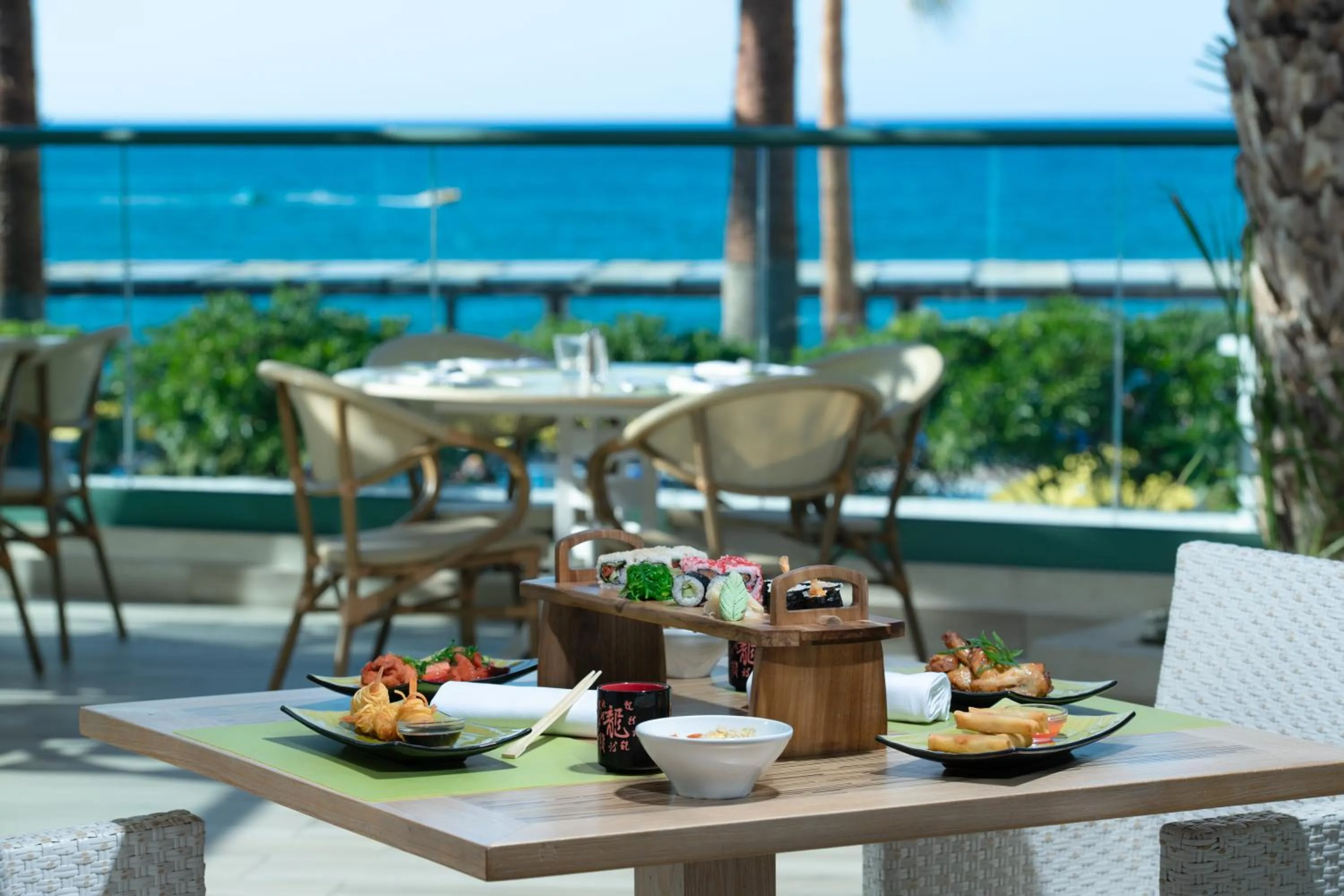 Restaurant/places to eat in Star Beach Village & Water Park