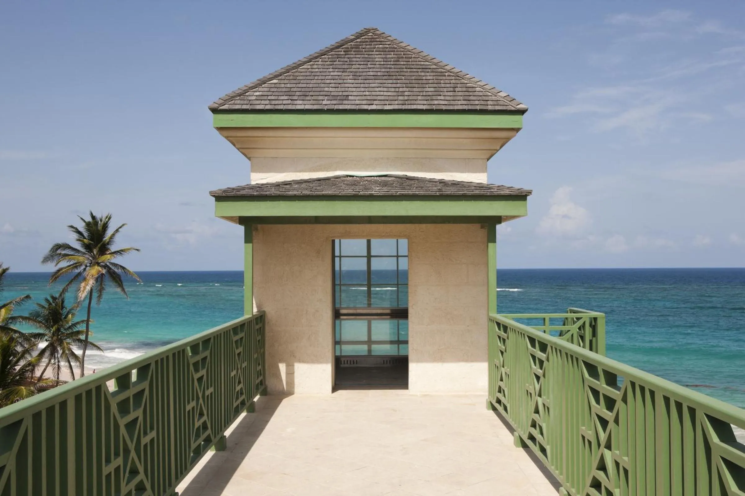 Day in The Crane Resort