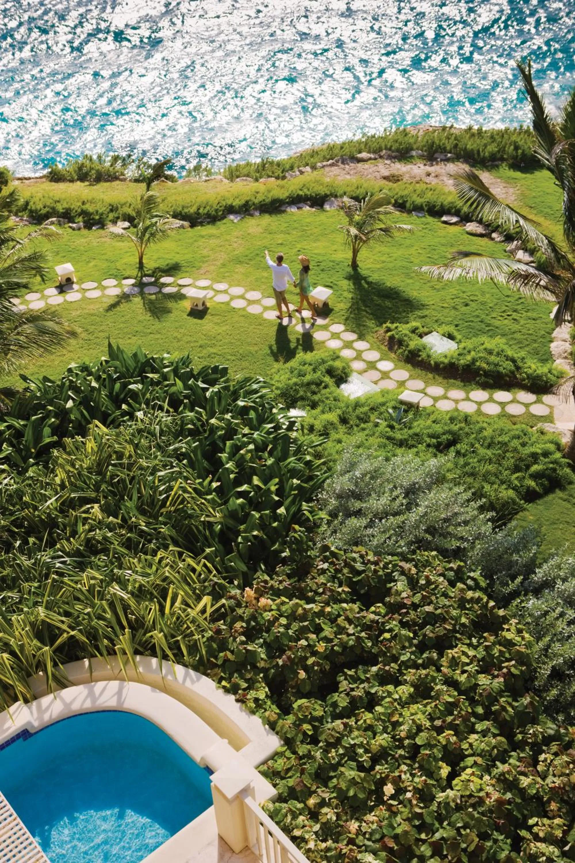 Day in The Crane Resort