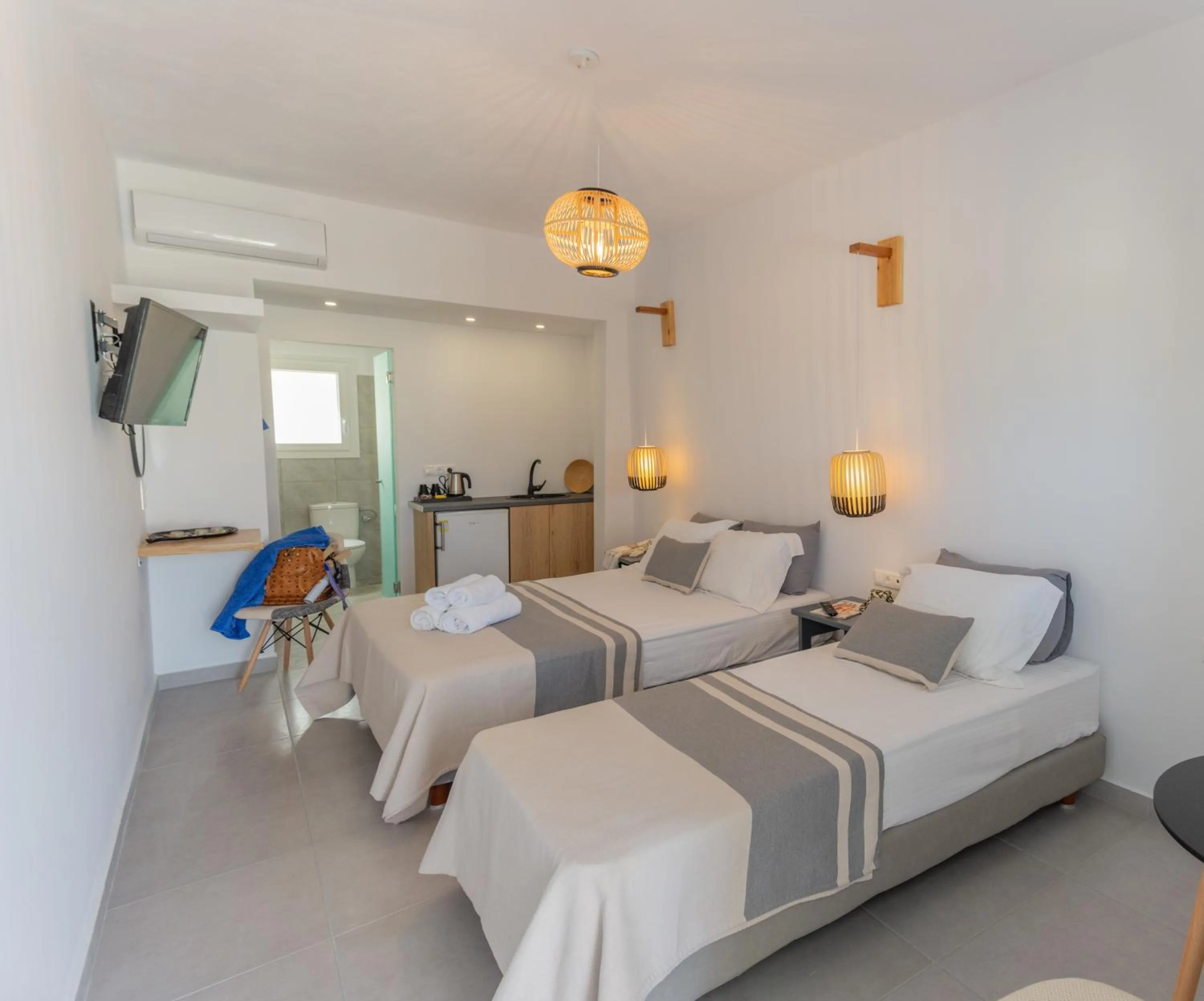 Photo of the whole room in Fragoulis Village