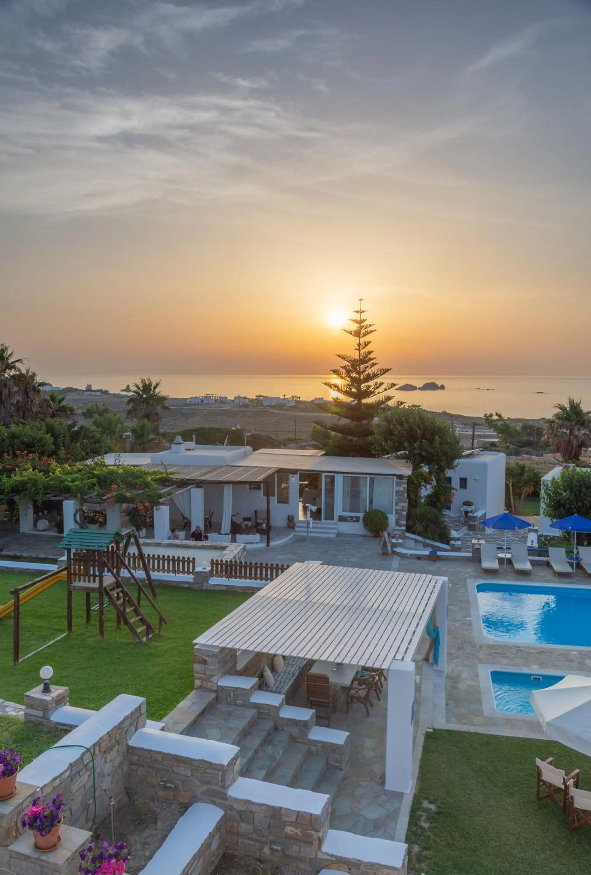 Property building in Fragoulis Village