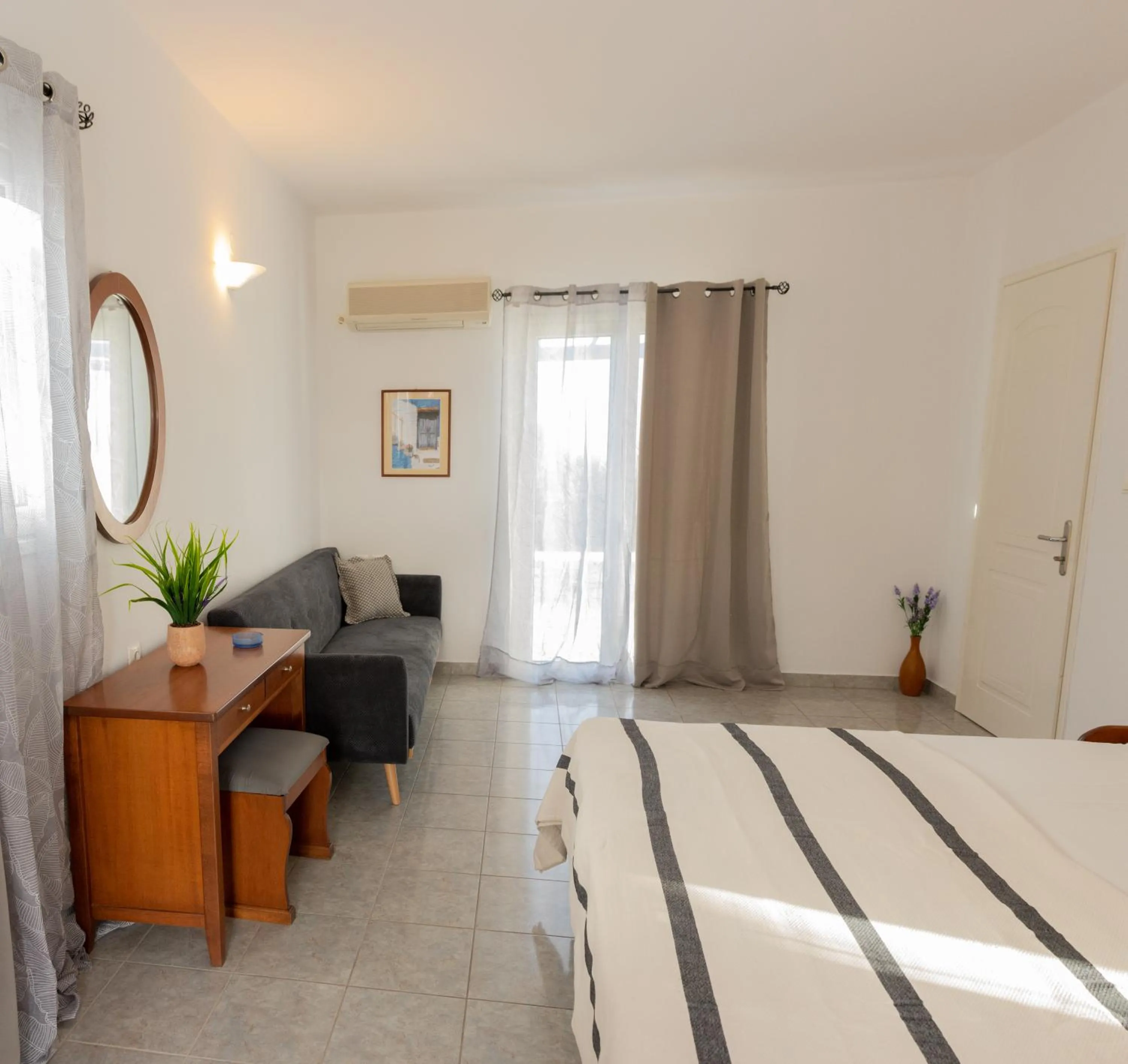 Photo of the whole room in Fragoulis Village