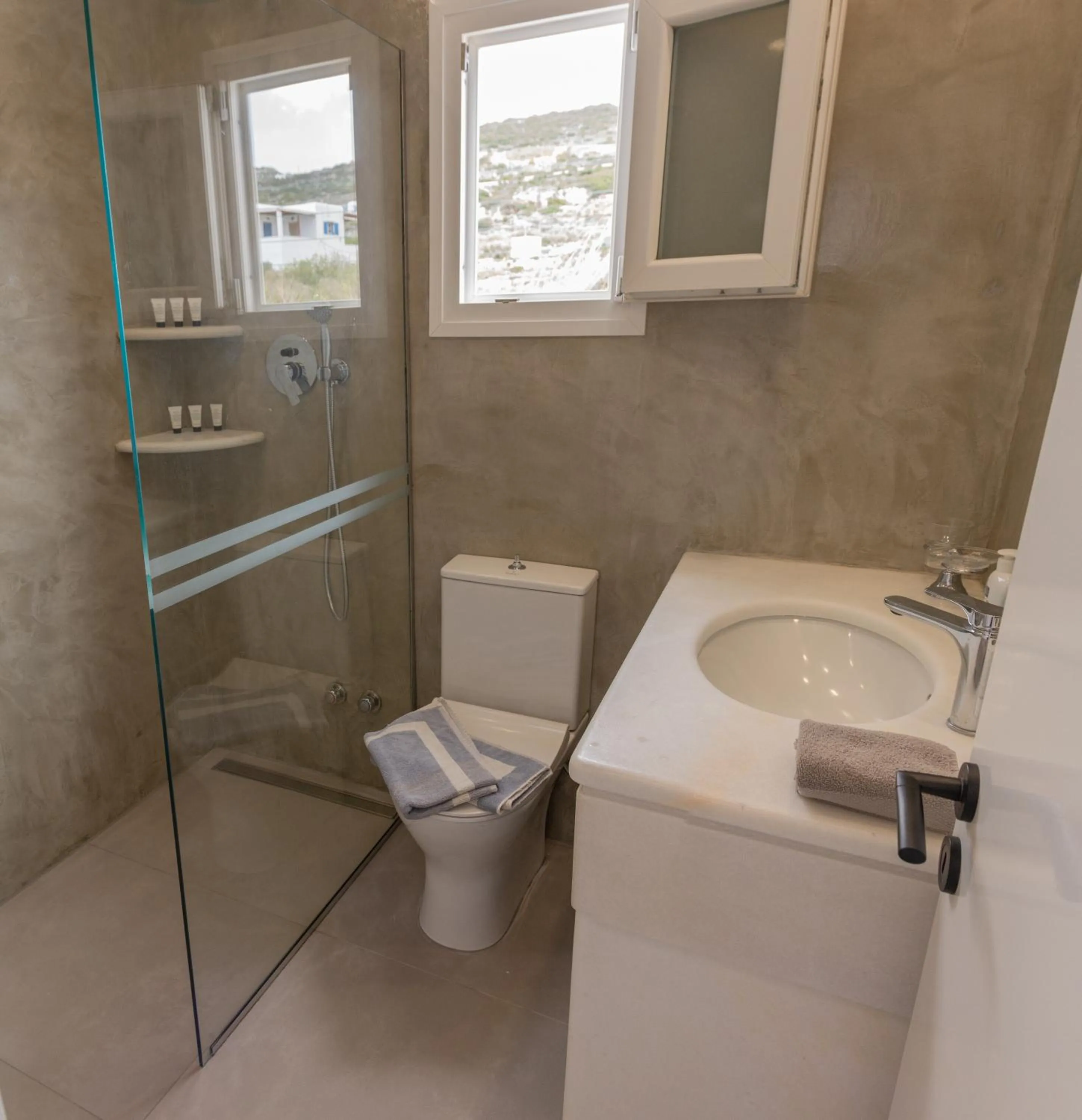 Bathroom in Fragoulis Village