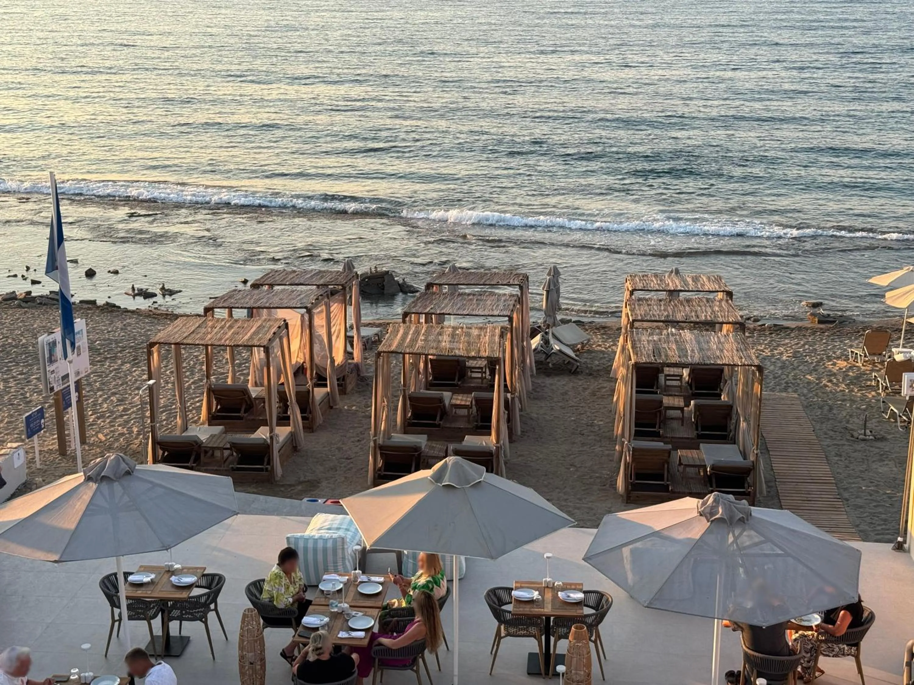 Restaurant/places to eat in Τhe Noverian Antama Organic Beach Resort Chania