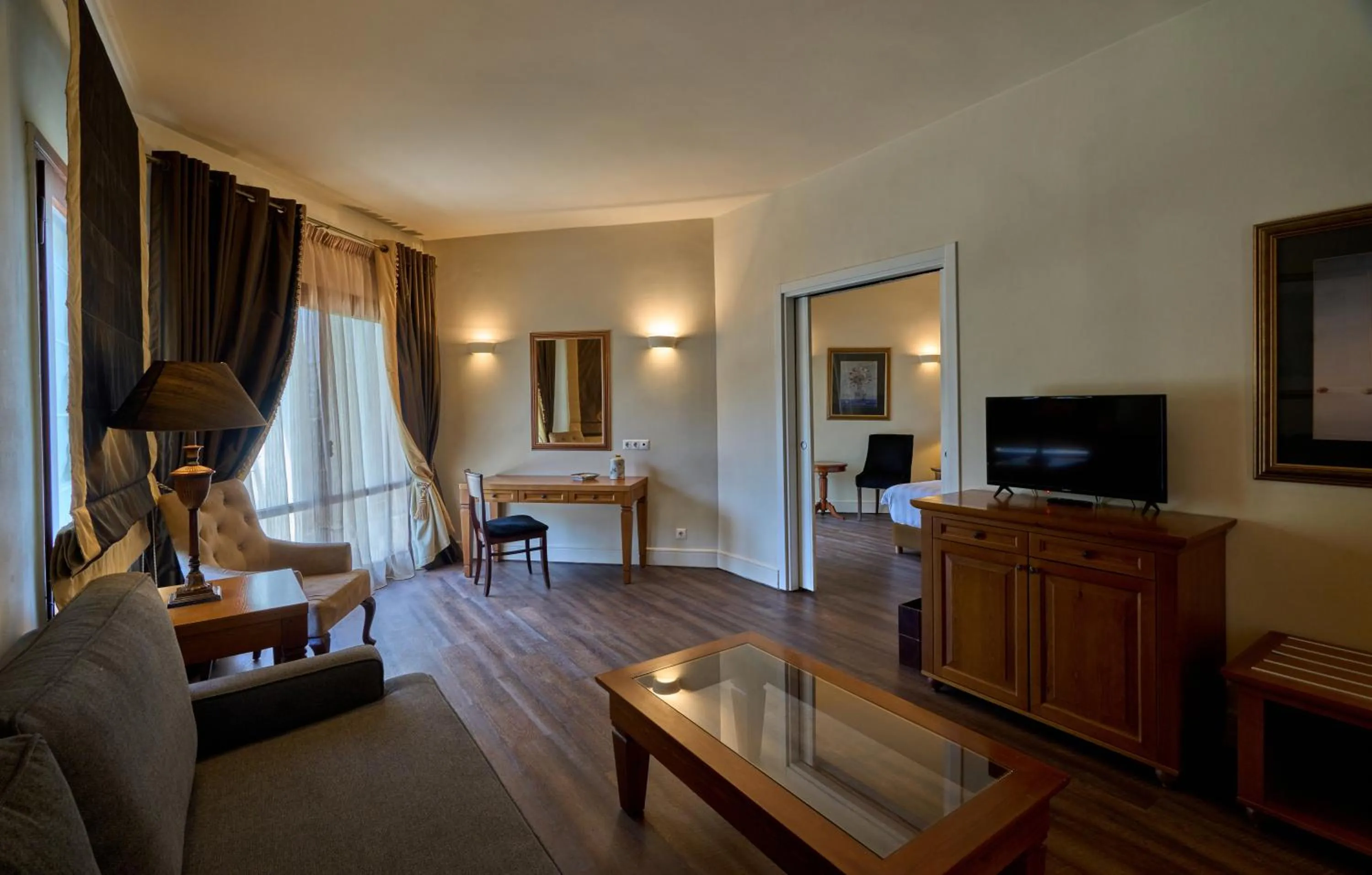 Property building, Bed in Xenia Palace Portaria