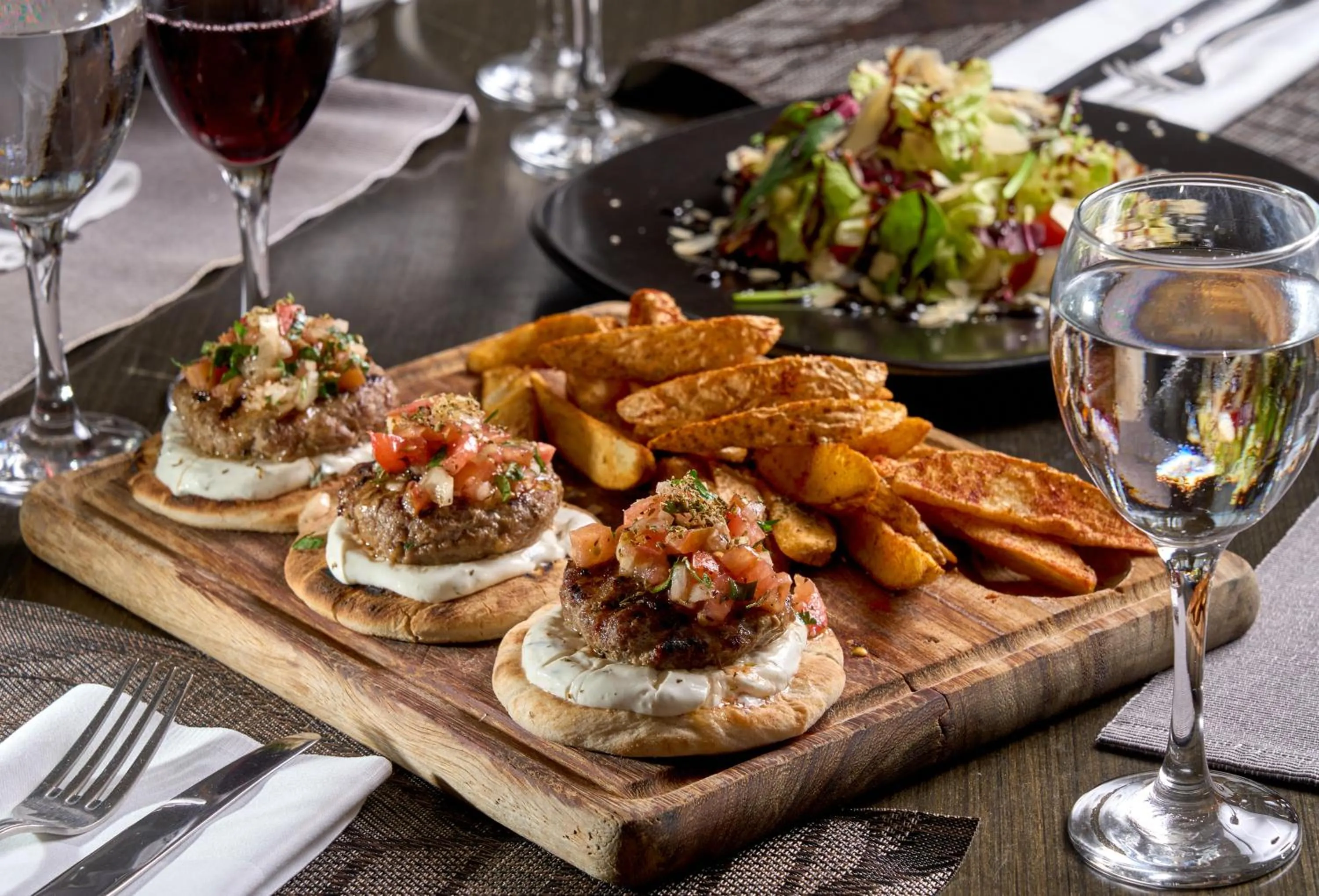 Food and drinks in Xenia Palace Portaria