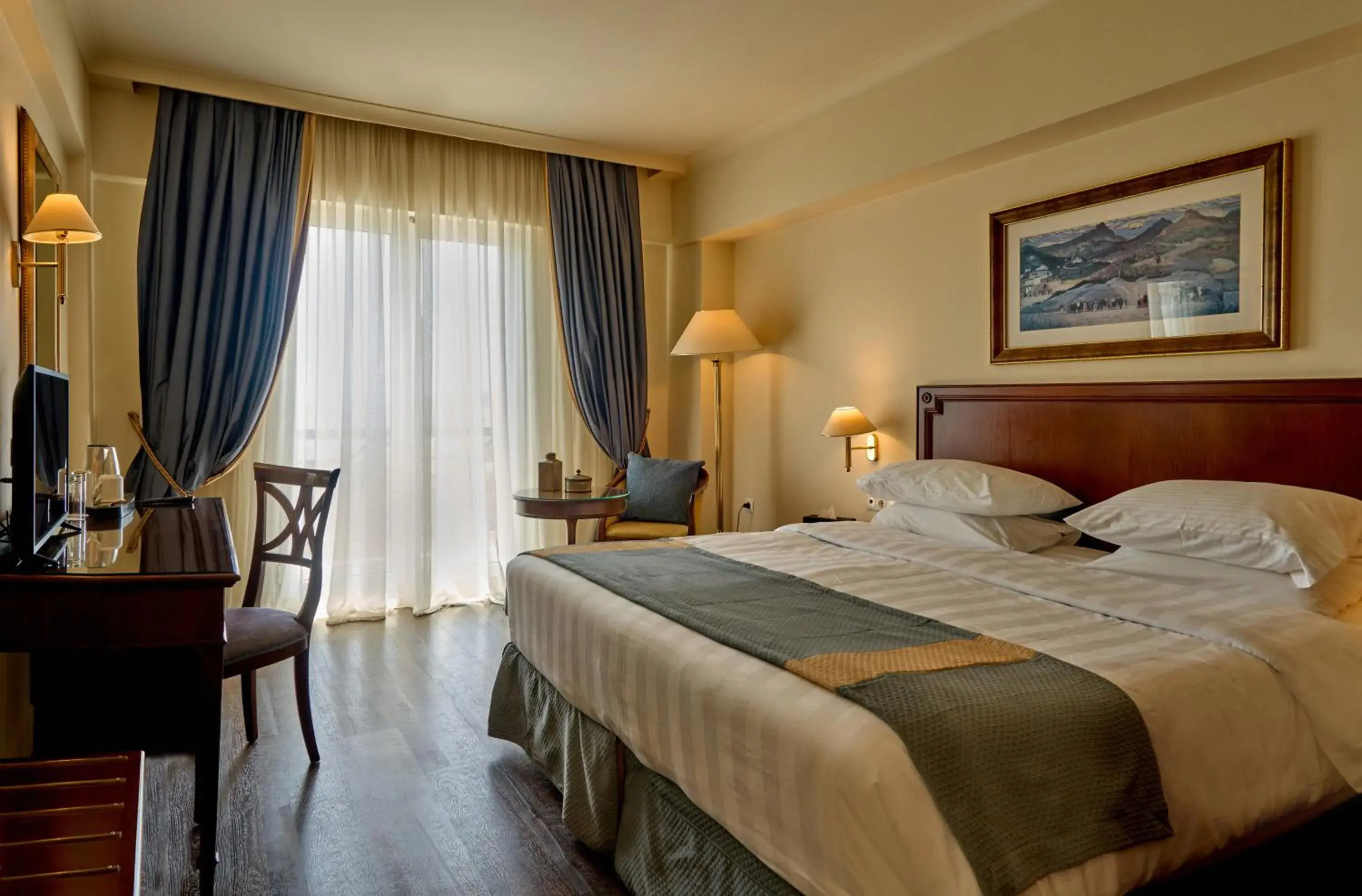 Deluxe Twin Room with Sea View in Volos Palace Deluxe Twin Room with Sea View in Volos Palace