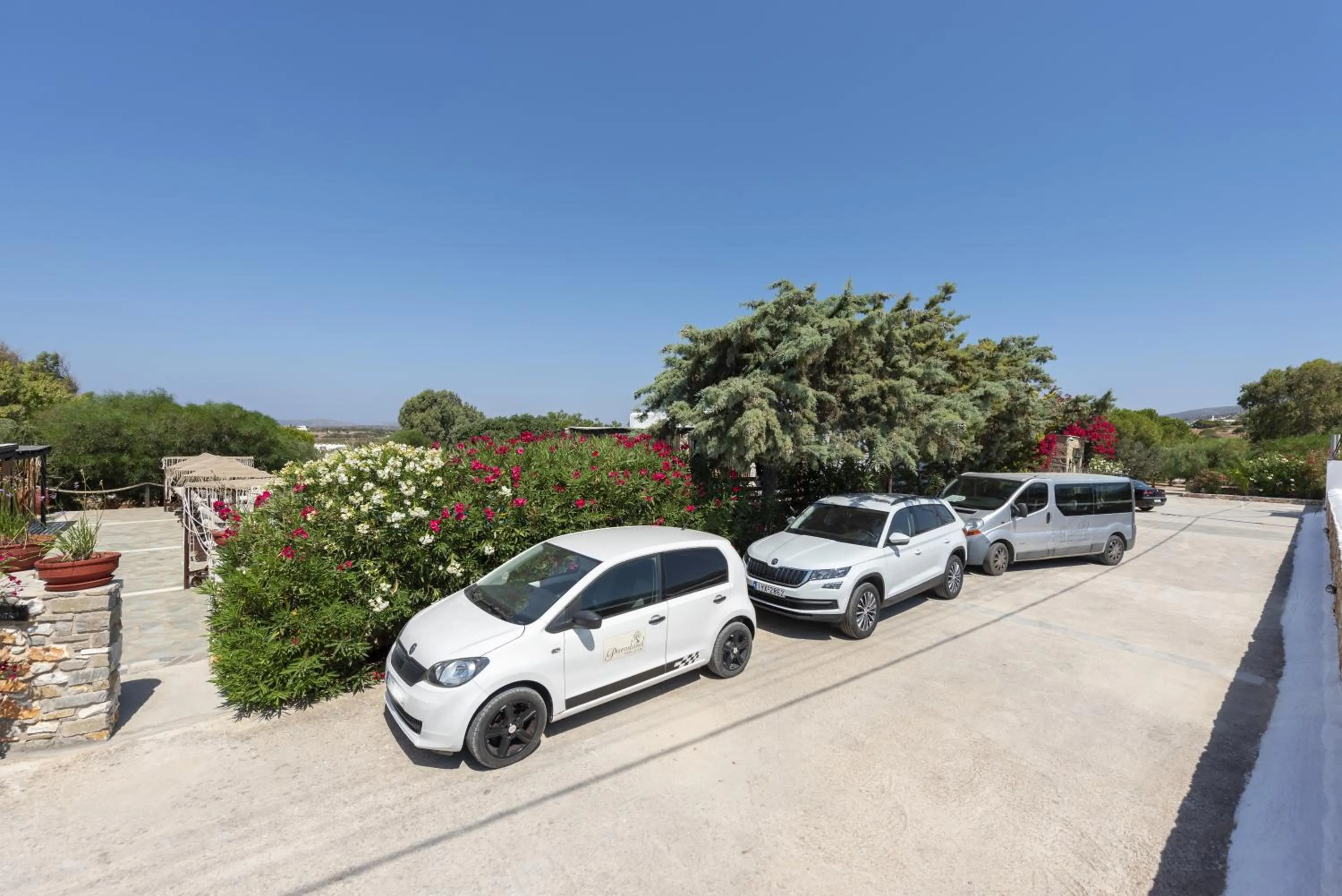 Facade/entrance in Parosland Hotel