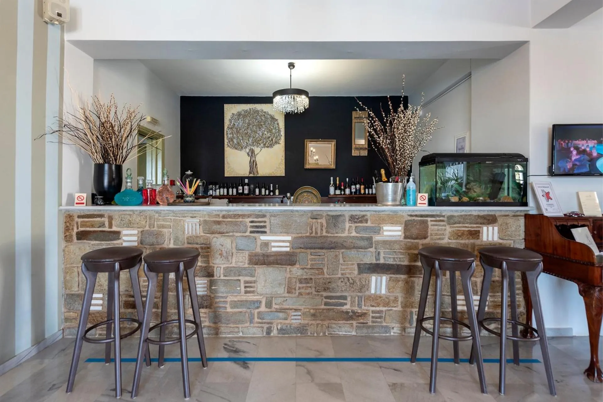 Lounge or bar in Parosland Hotel