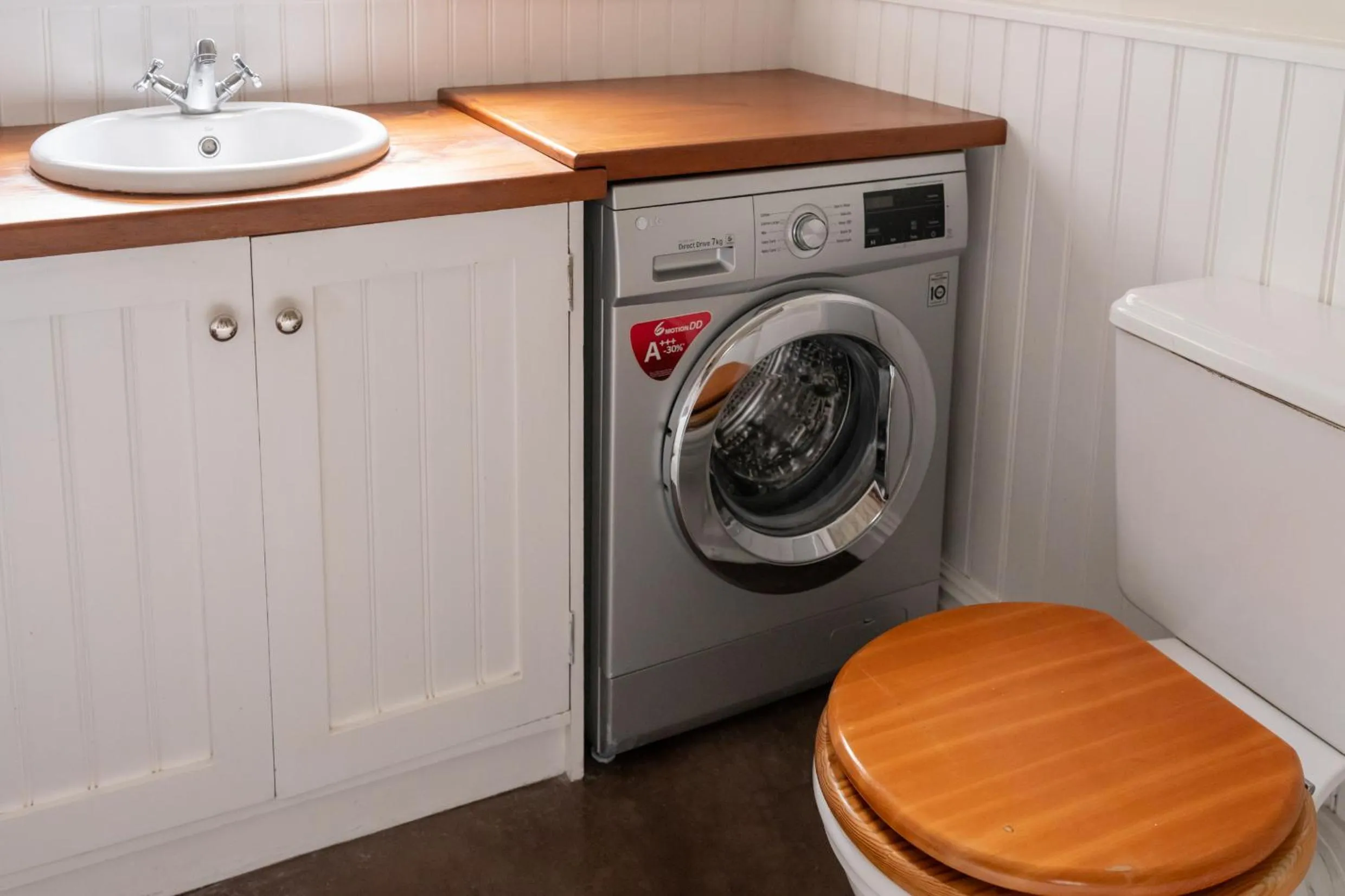 laundry in Chartfield Guesthouse