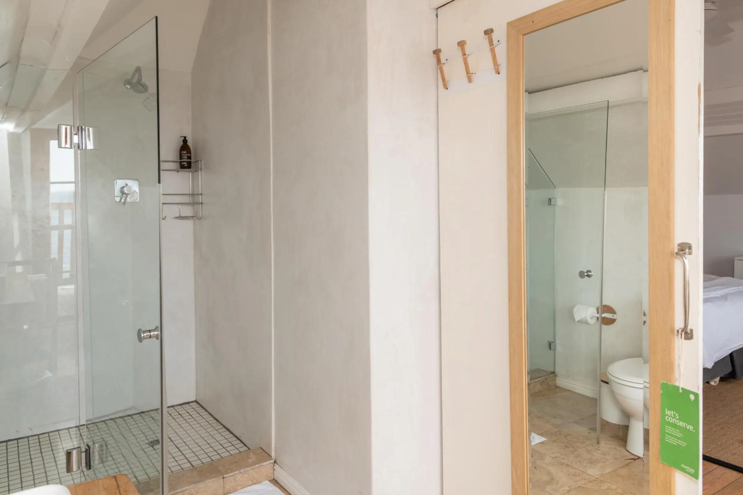 Bathroom in Chartfield Guesthouse