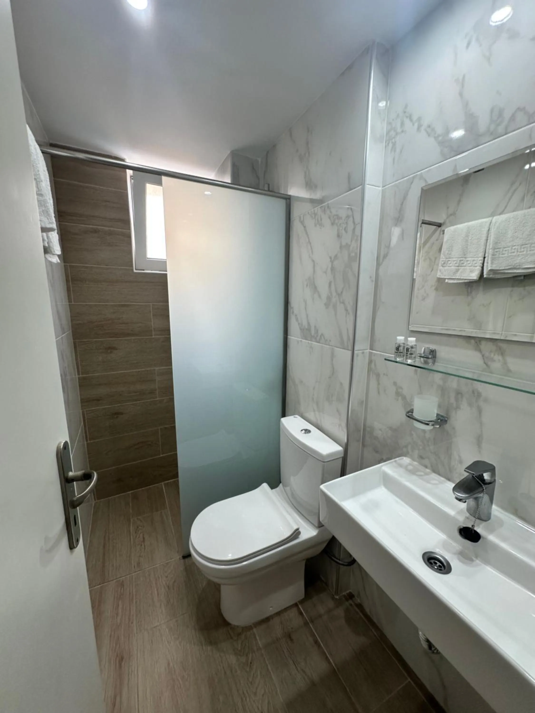 Bathroom in Captain's Hotel