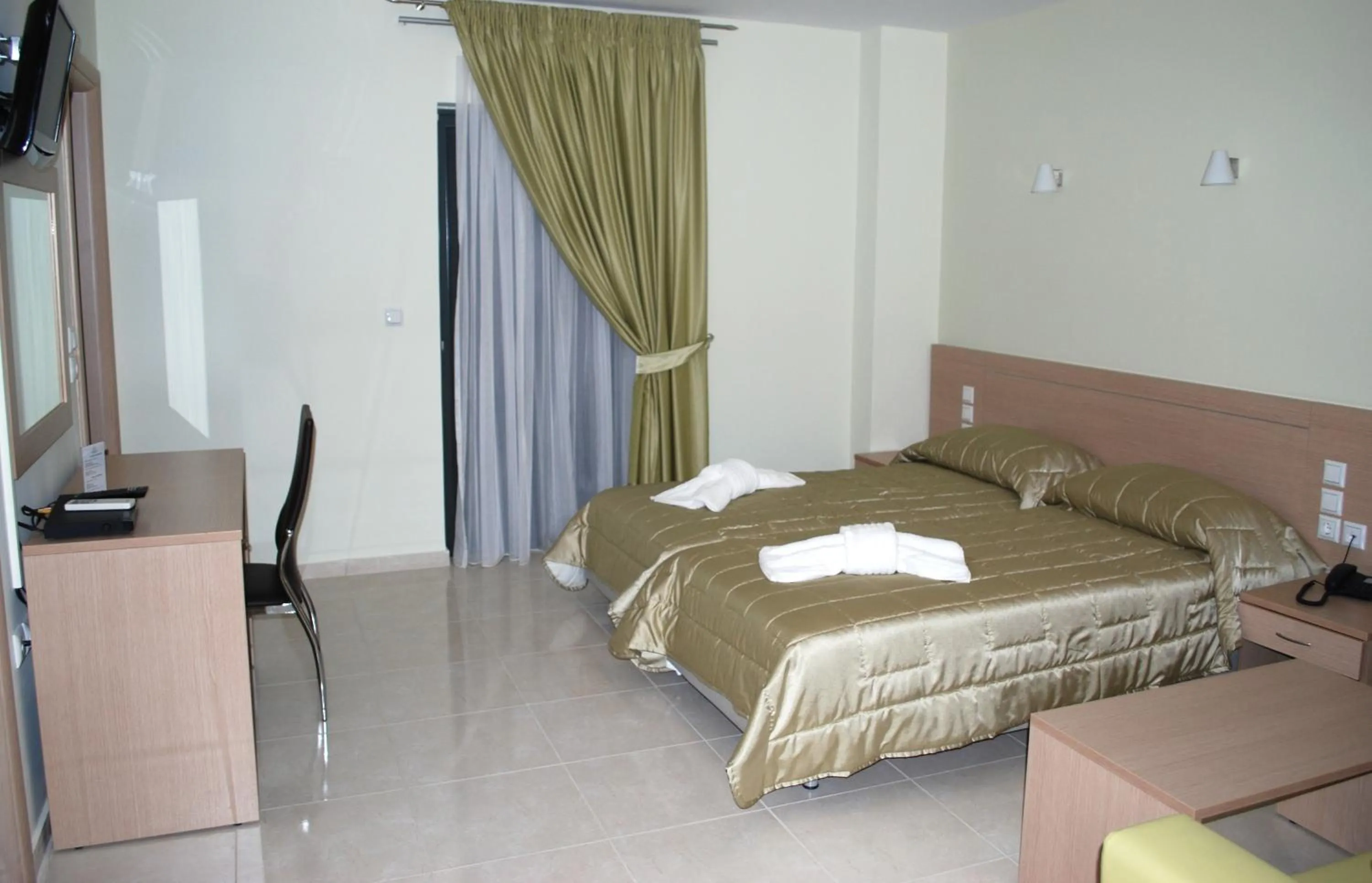 Bedroom, Bed in Eleana Boutique Hotel & Blue Infinity