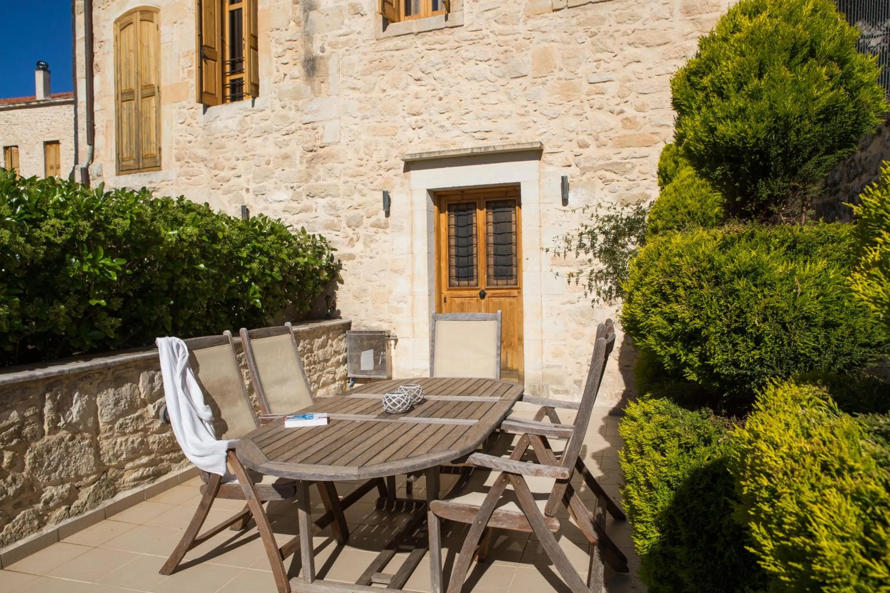 Facade/entrance in Arcus Suites