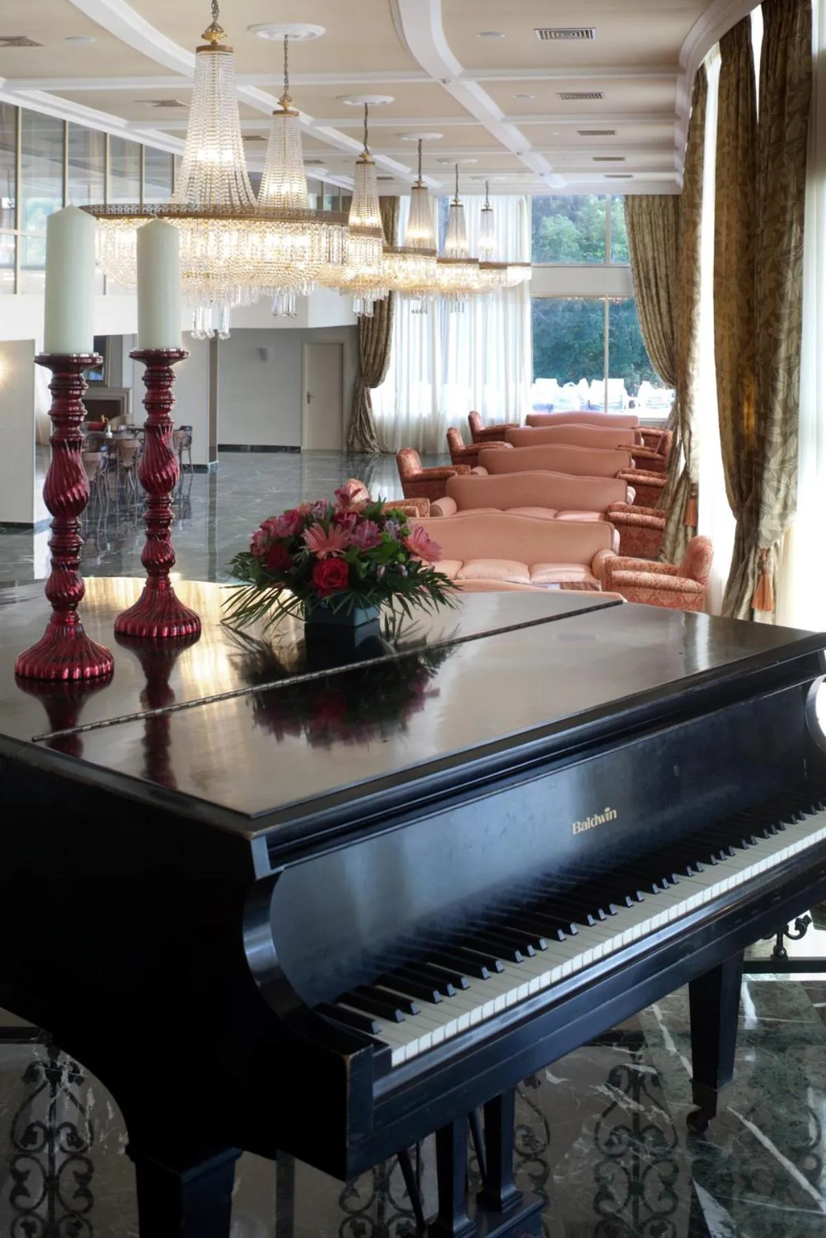 Restaurant/places to eat in Margarona Royal Hotel