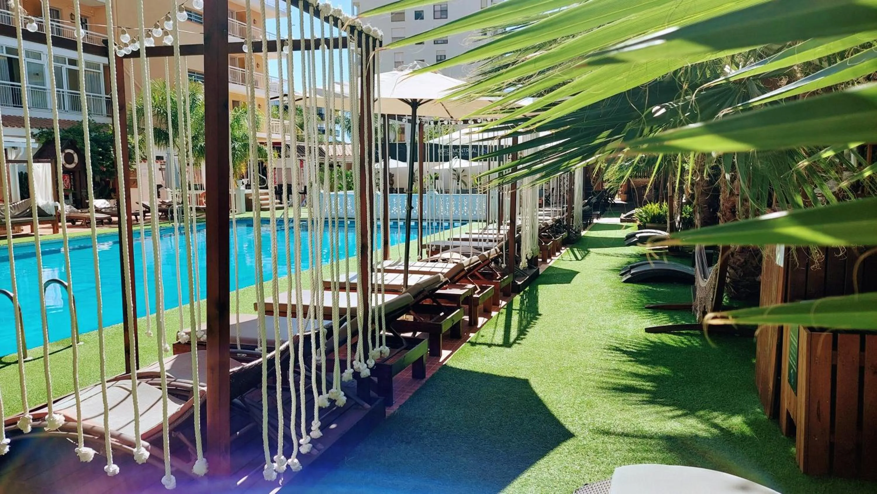 Swimming pool in Montreal