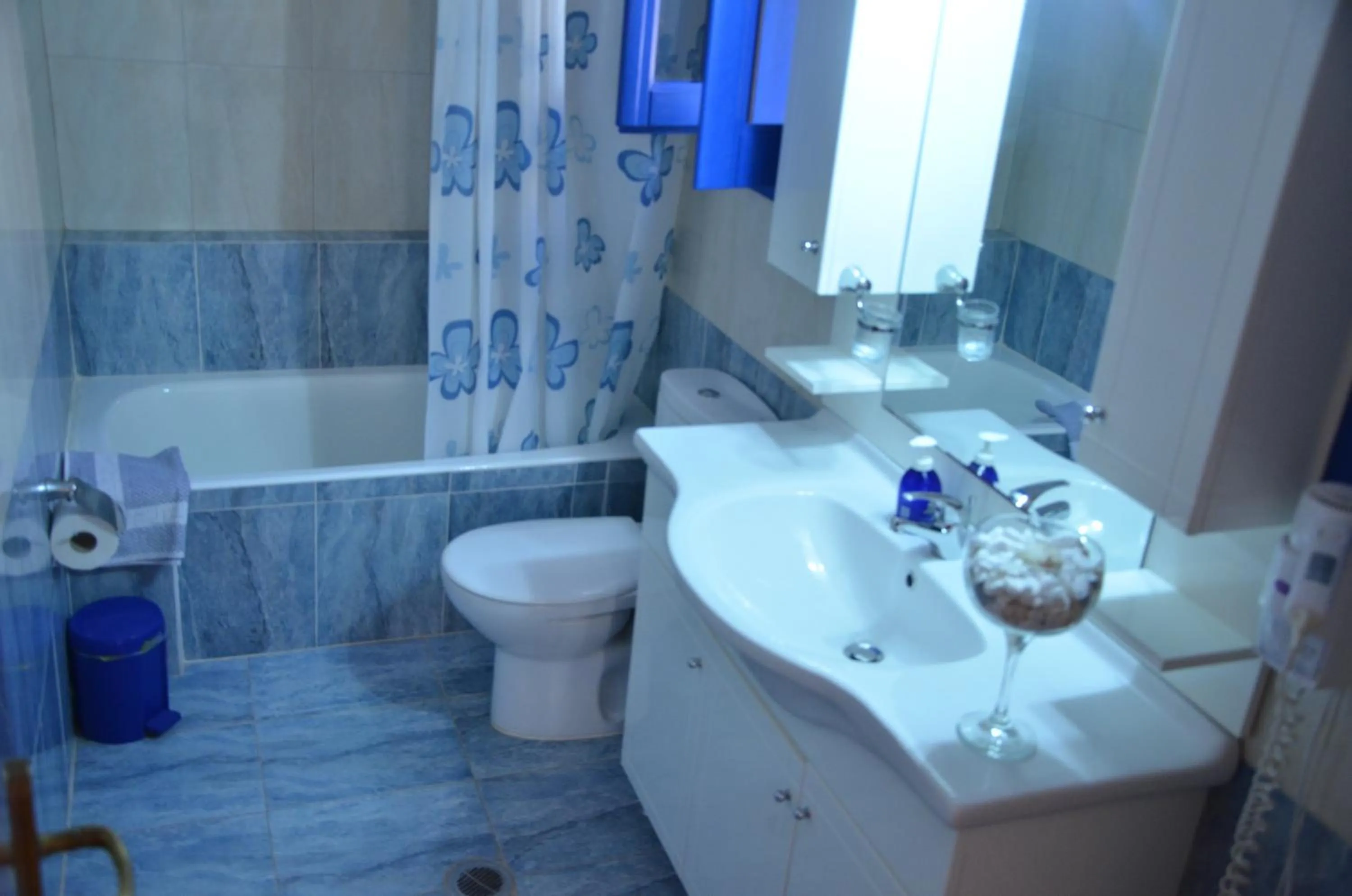 Shower in Alkioni Hotel