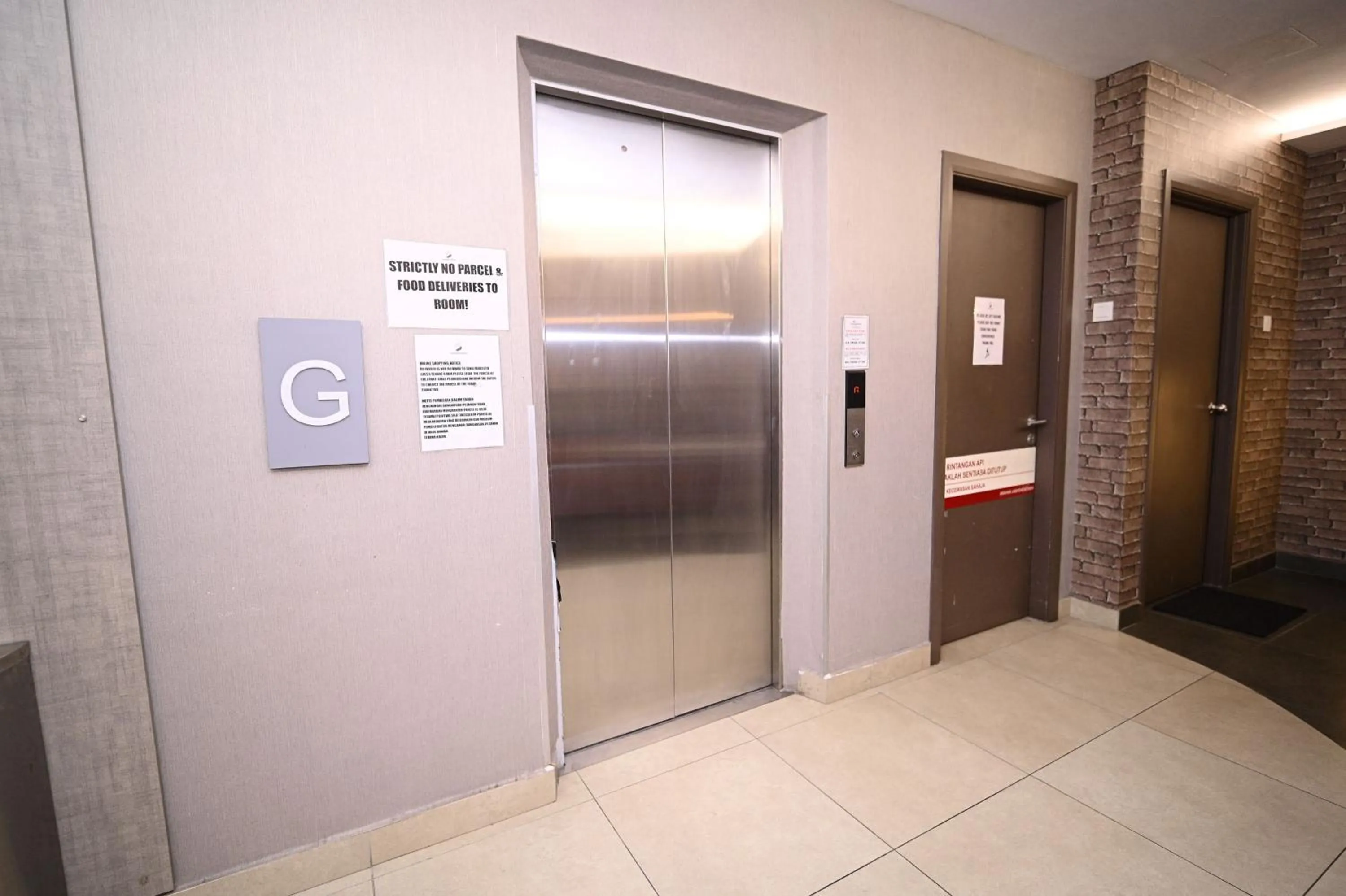 Swing & Pillows - KL Cheras Maluri