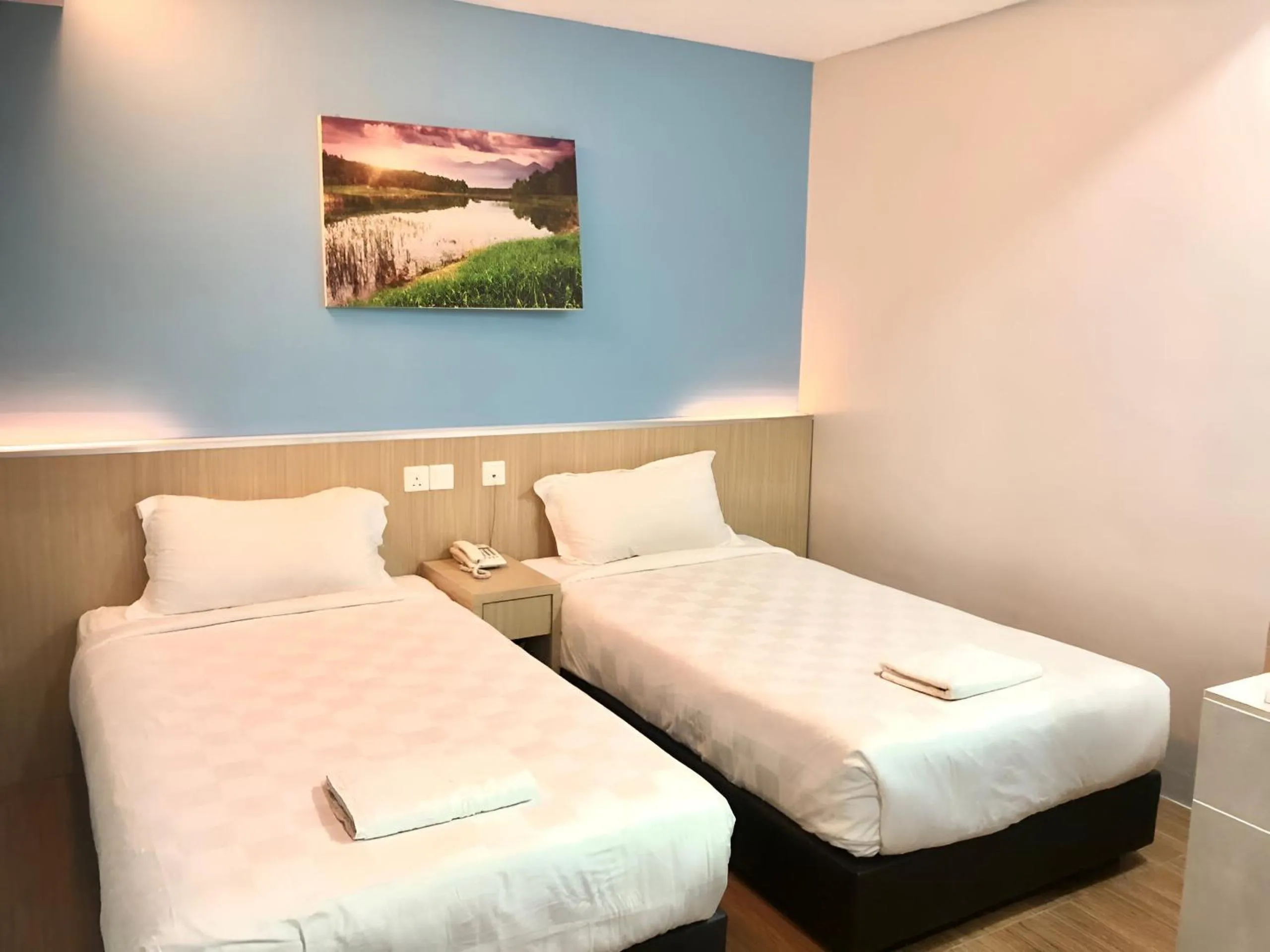 Bedroom, Bed in Double Happiness Hotel