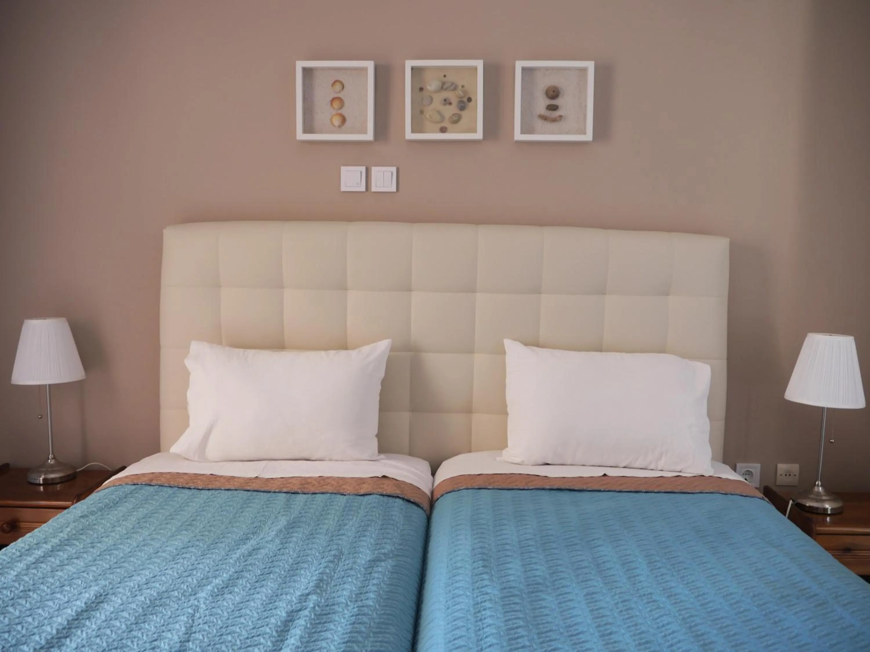 Triple Room with Sea View in Scala Apartments