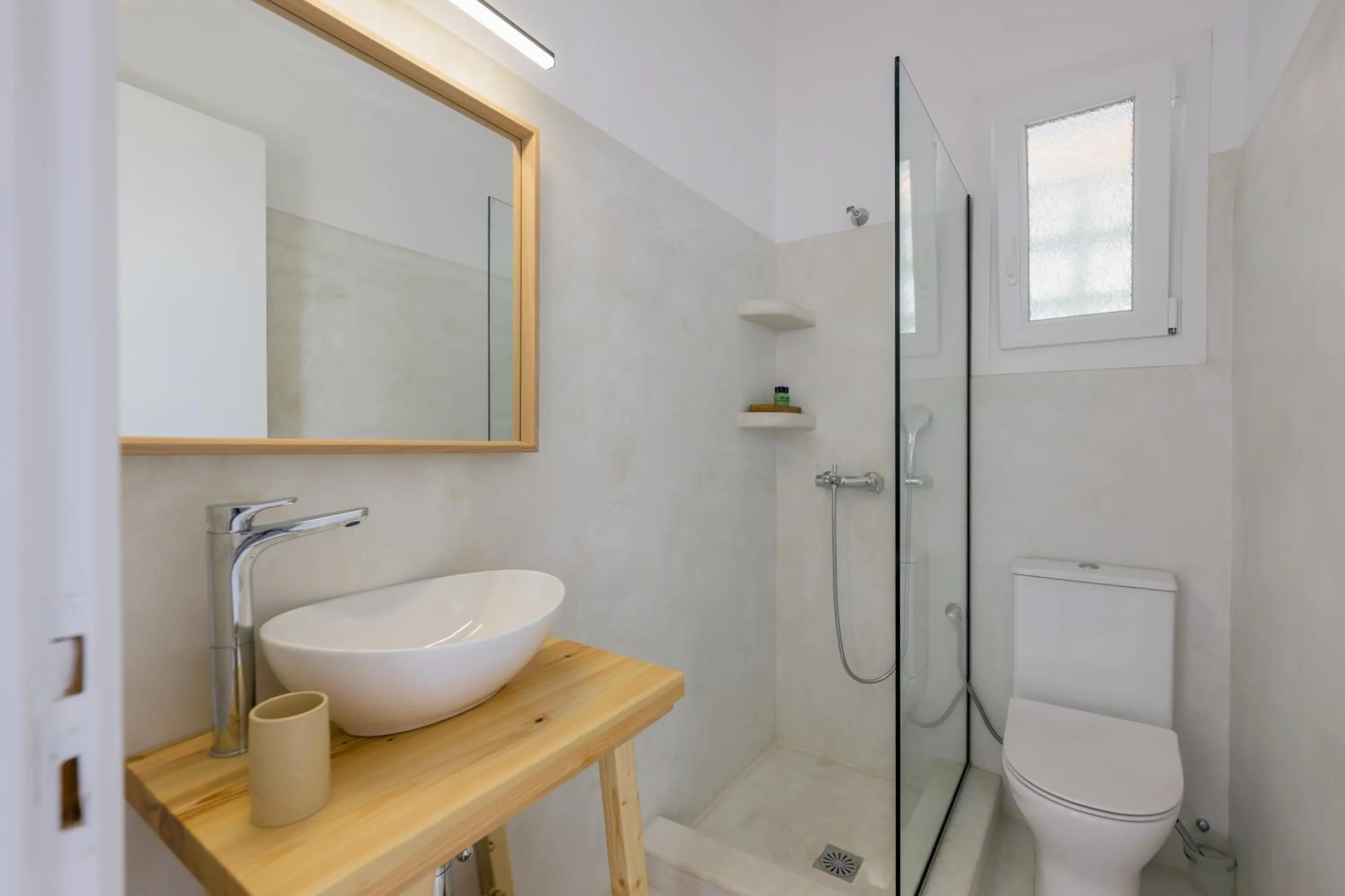 Shower in Scala Apartments