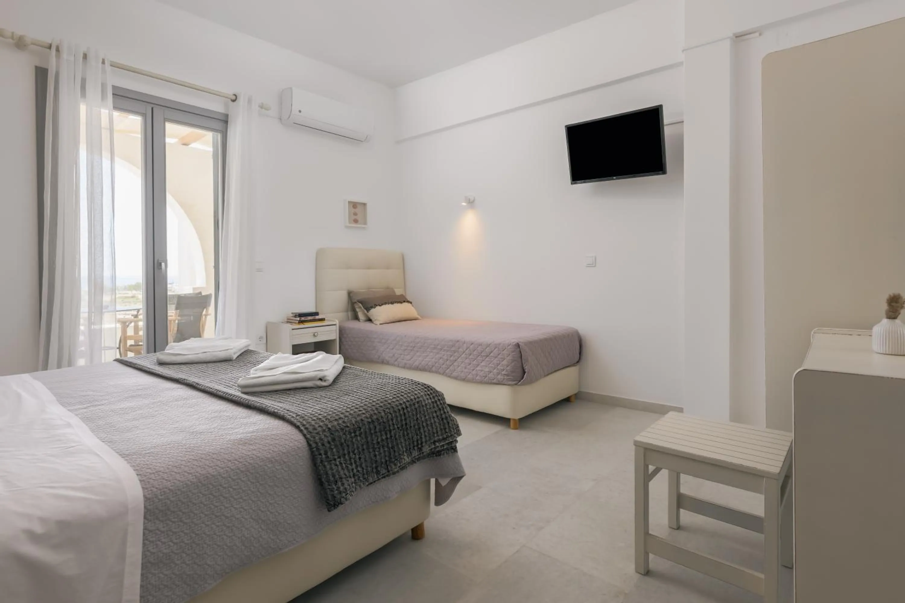 Photo of the whole room, Bed in Scala Apartments