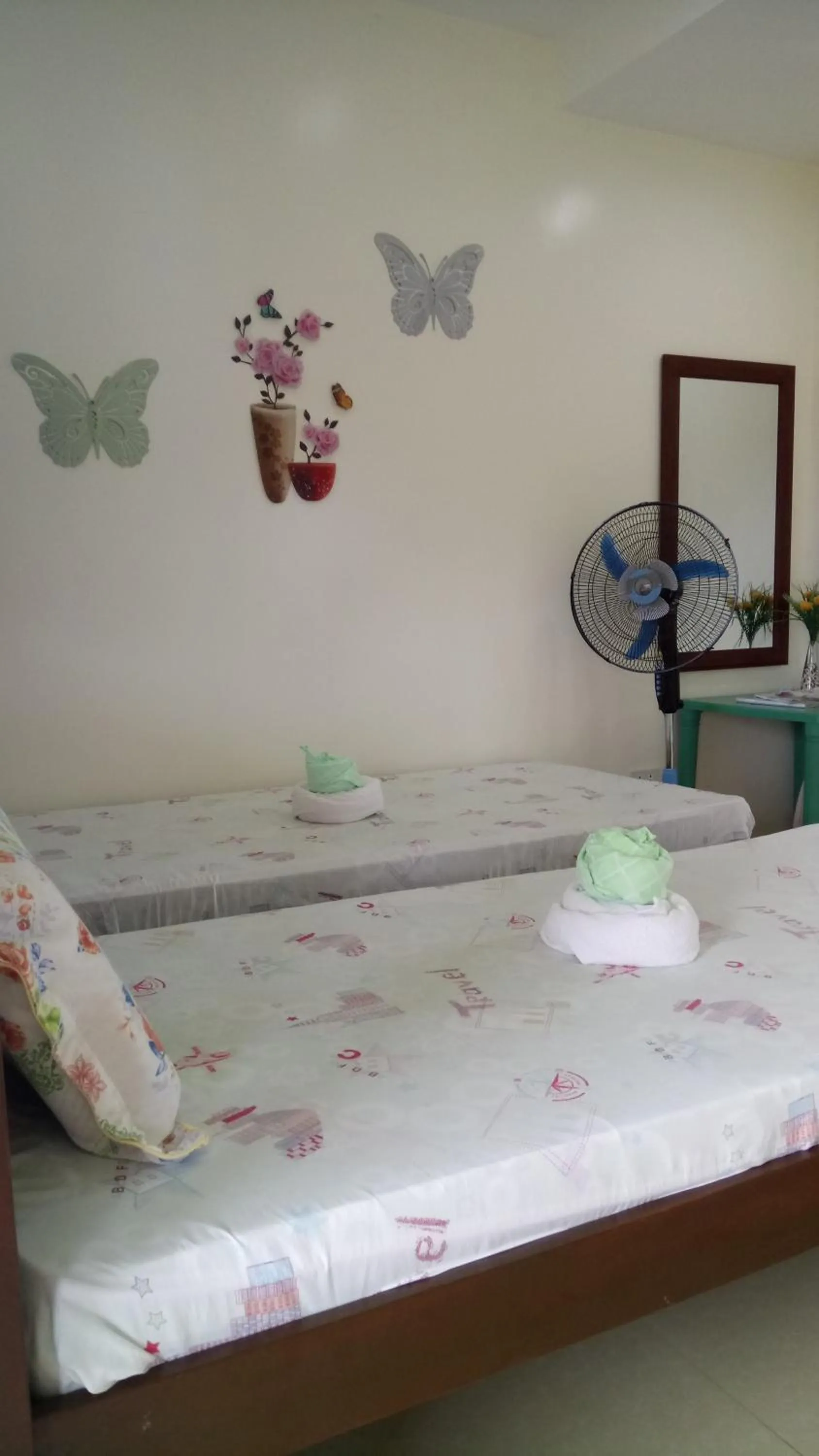 Photo of the whole room in SUNSHINE PARADISE Inn