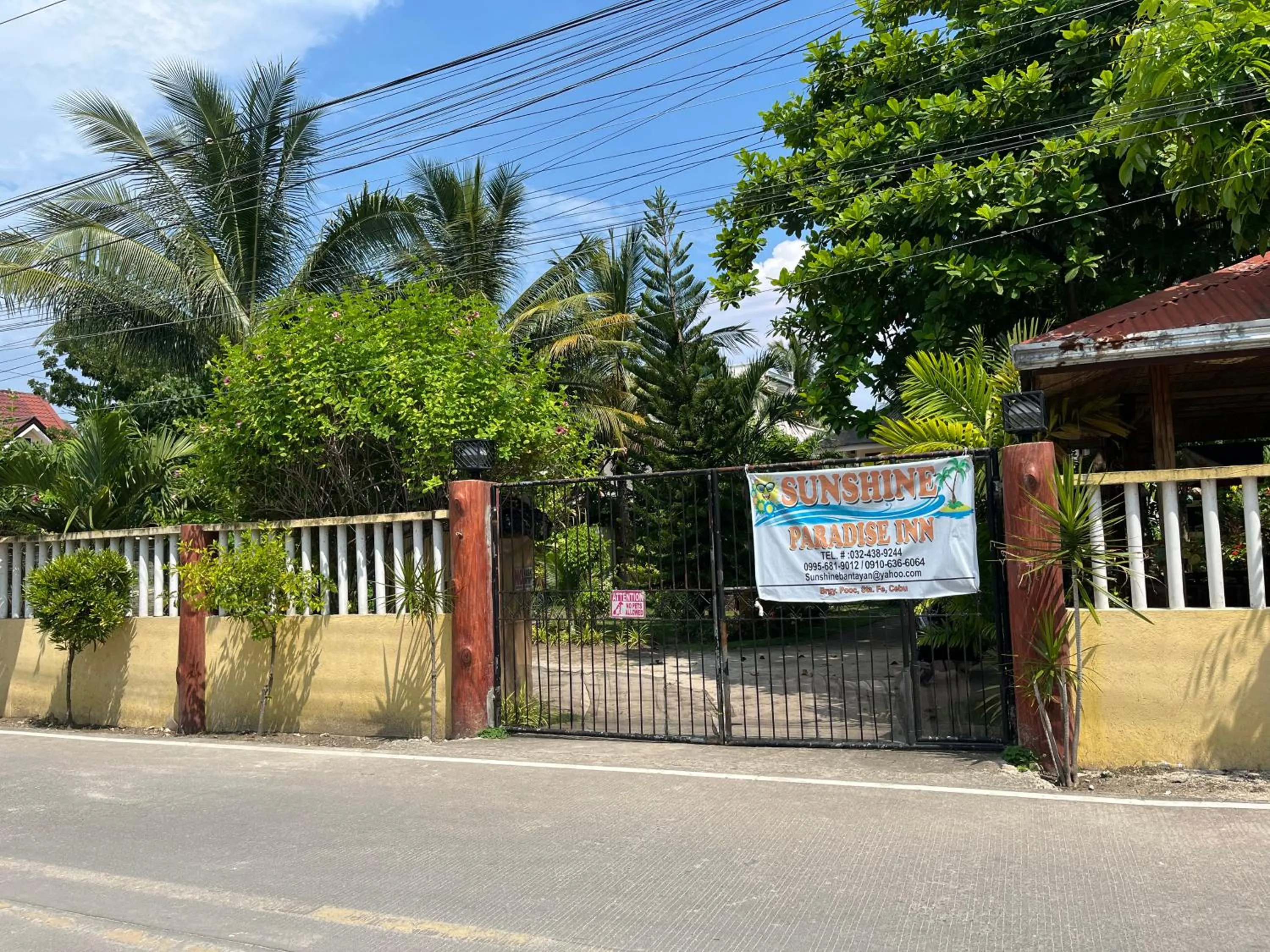 Facade/entrance in SUNSHINE PARADISE Inn