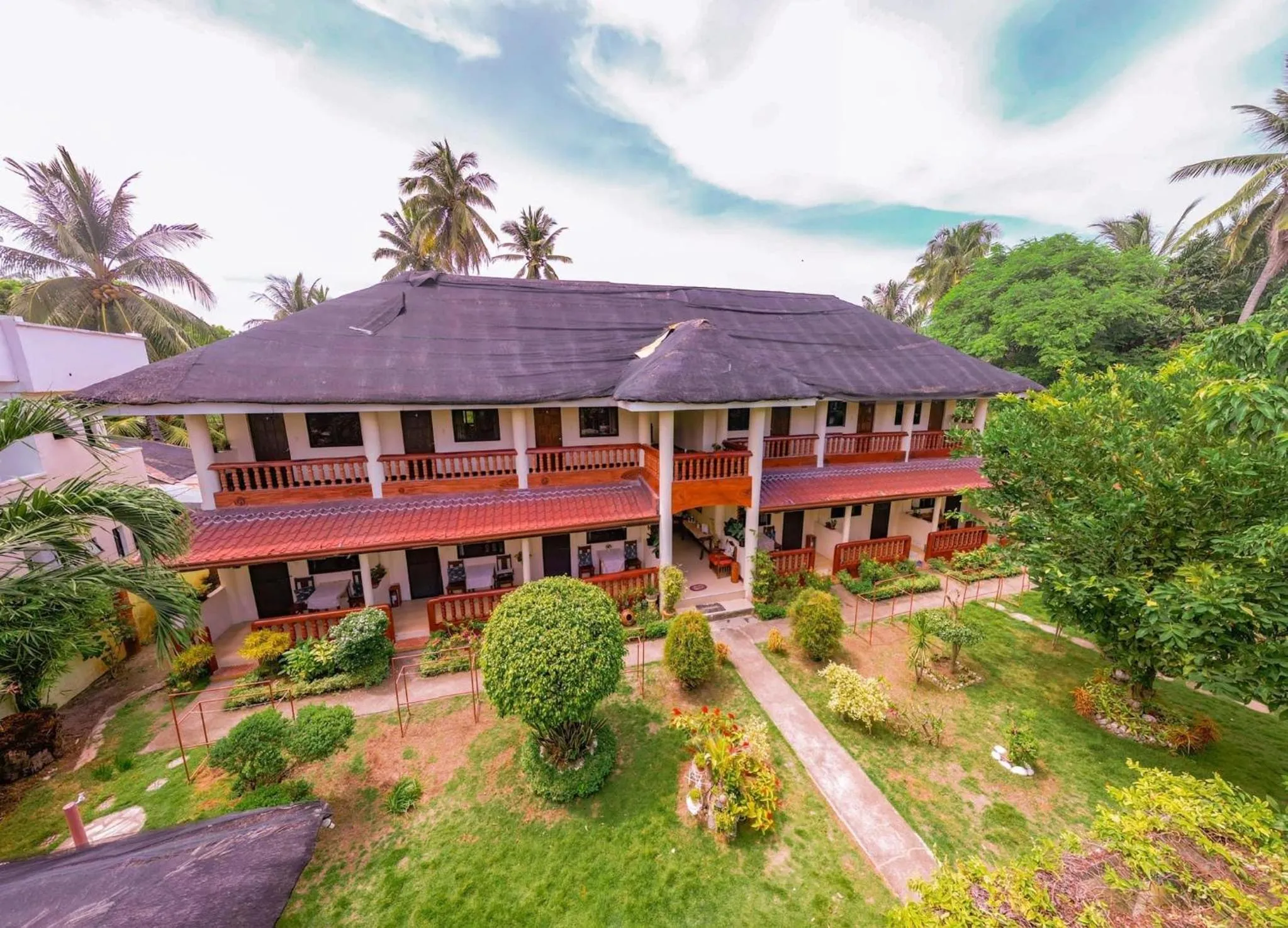 Property building in SUNSHINE PARADISE Inn