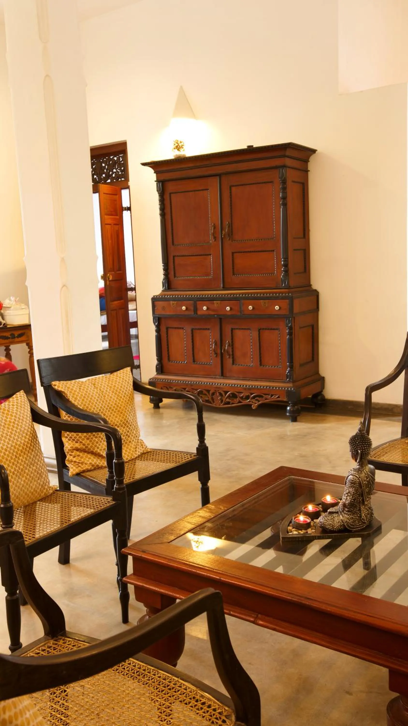 Living room in Sunrise Boutique