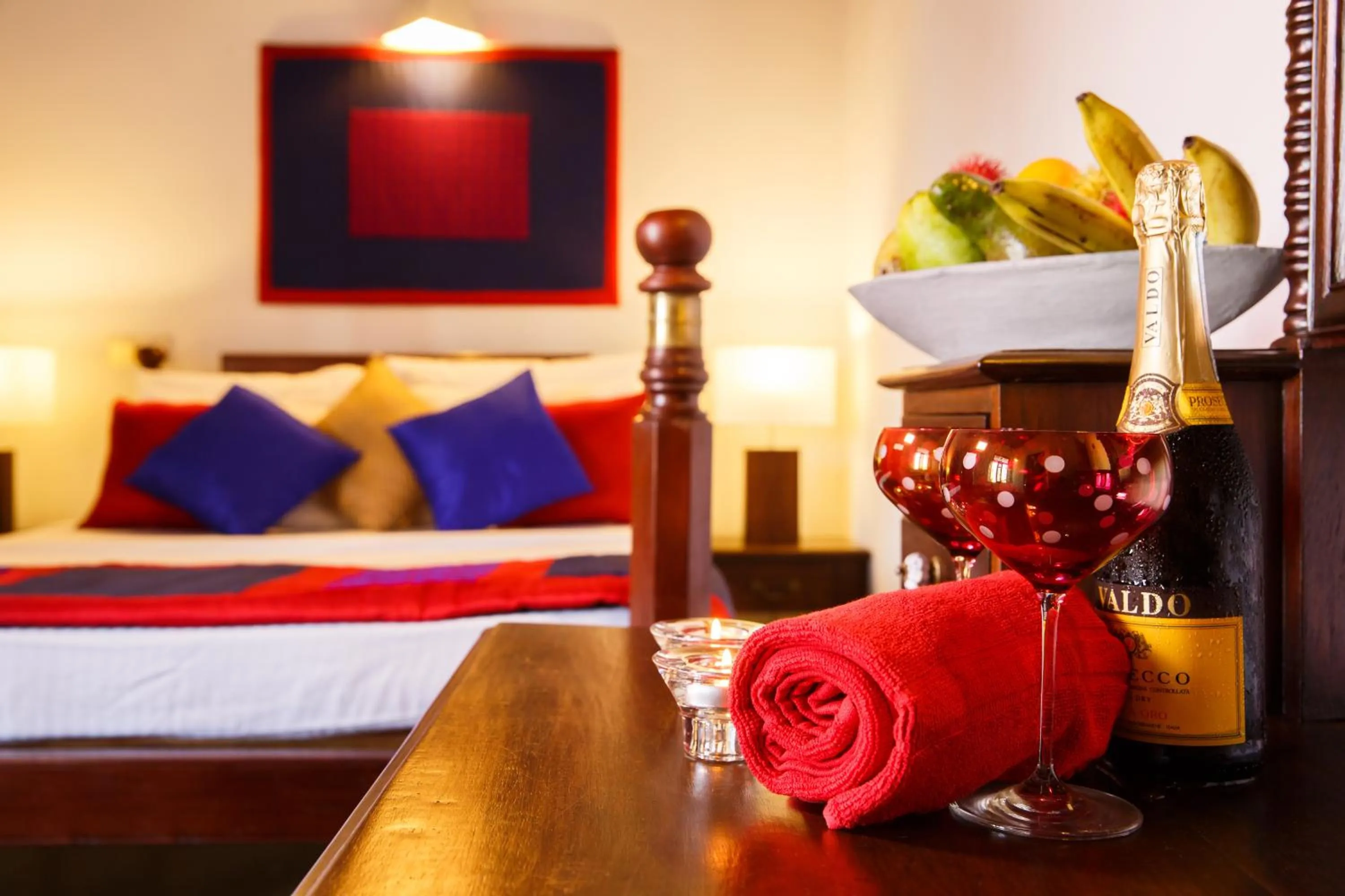 Photo of the whole room in Sunrise Boutique