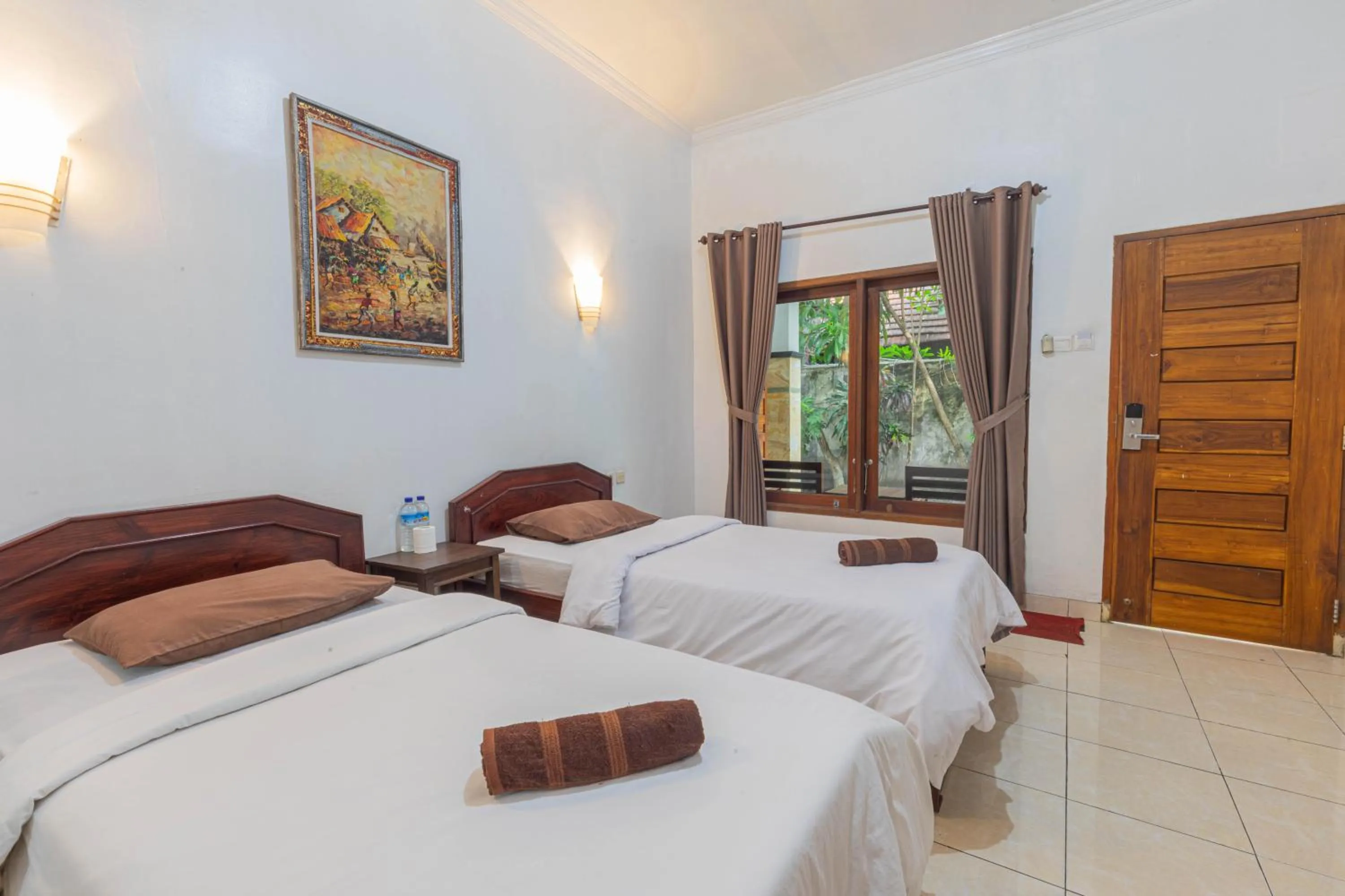 Bed in Transit Inn Senggigi