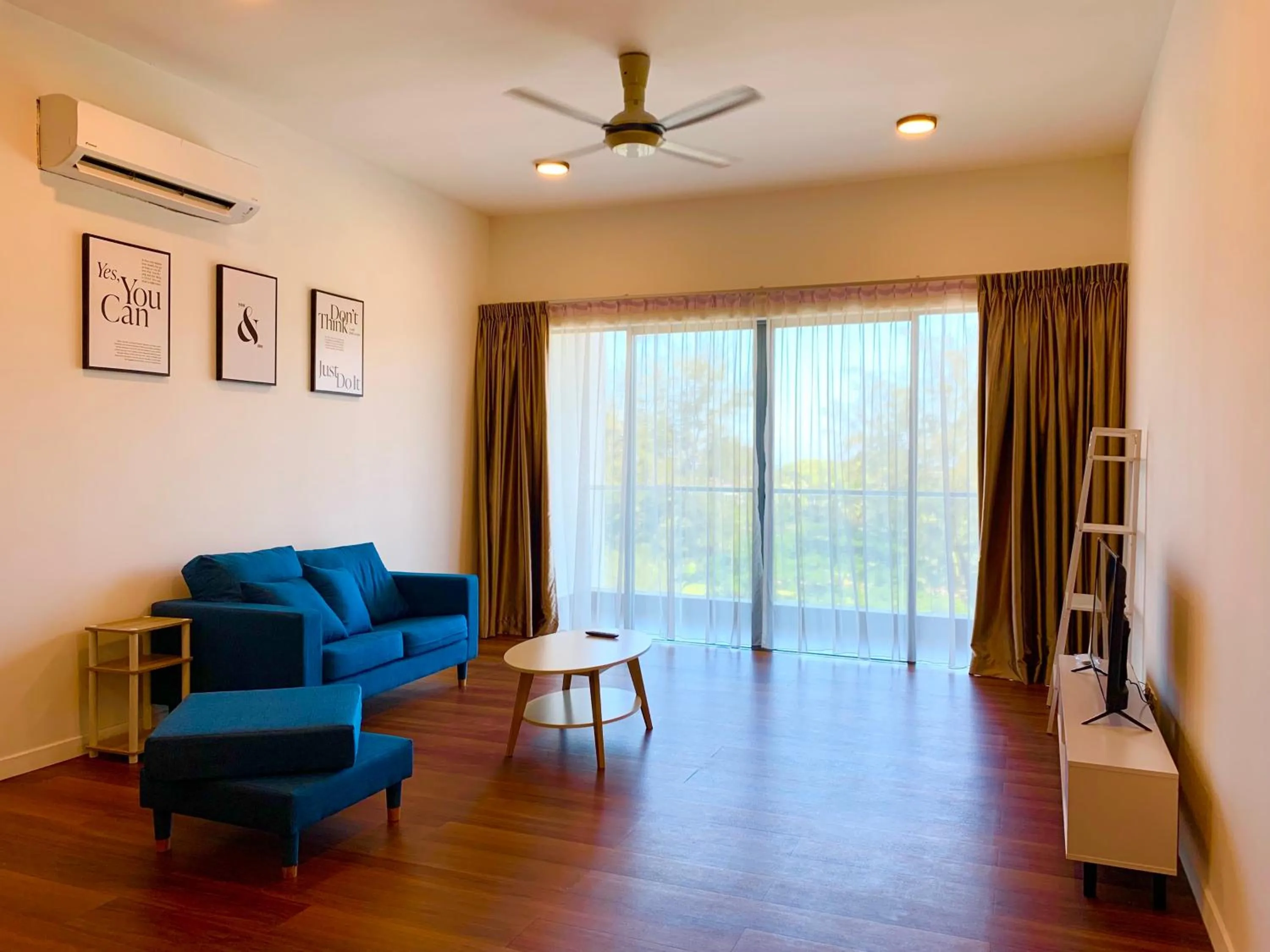 Living room in Sunset Seaview Vacation Condos @ IMAGO Shopping Mall