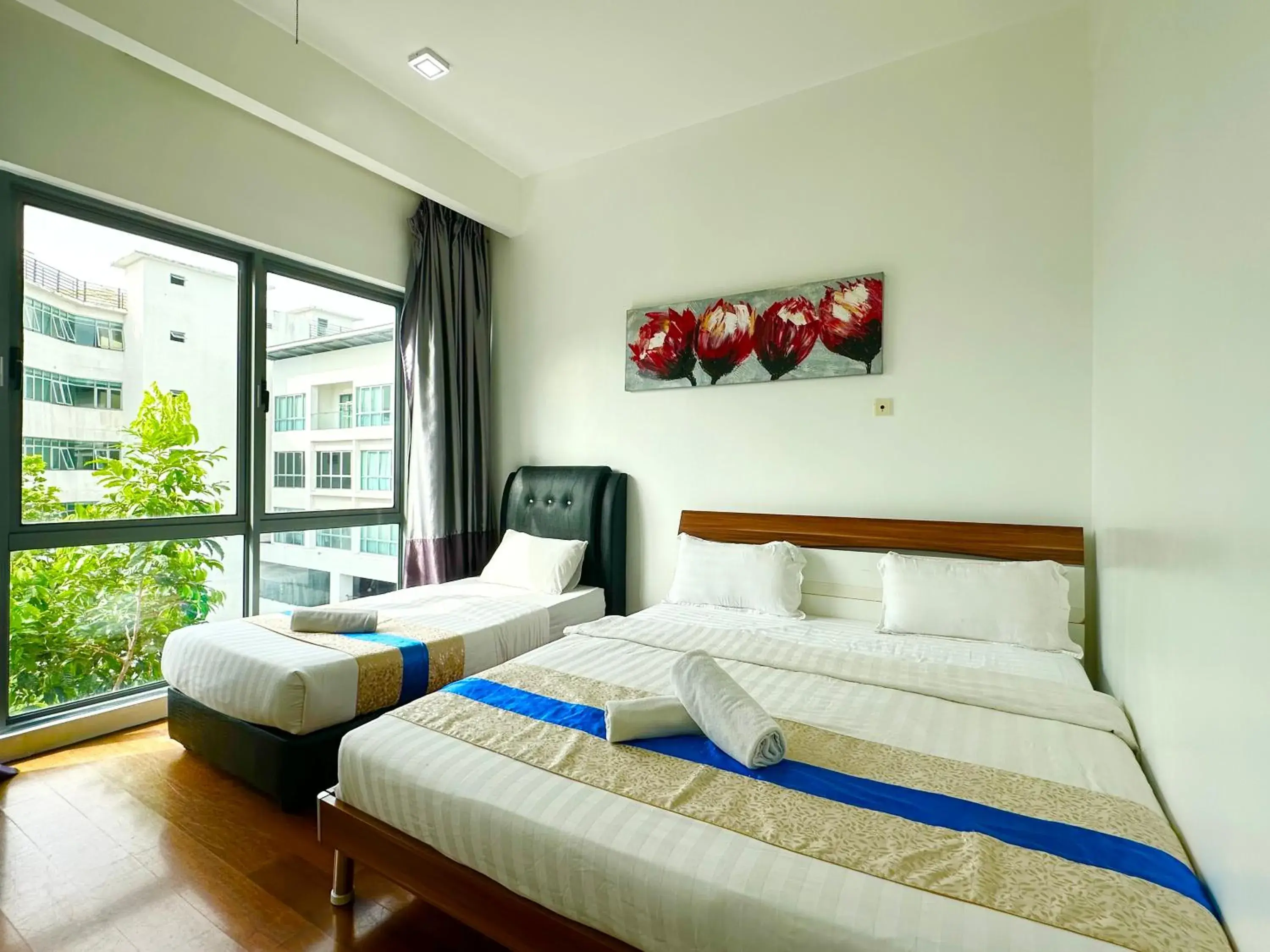 Apartment with Sea View in Sunset Seaview Vacation Condos @ IMAGO Shopping Mall Apartment with Sea View in Sunset Seaview Vacation Condos @ IMAGO Shopping Mall